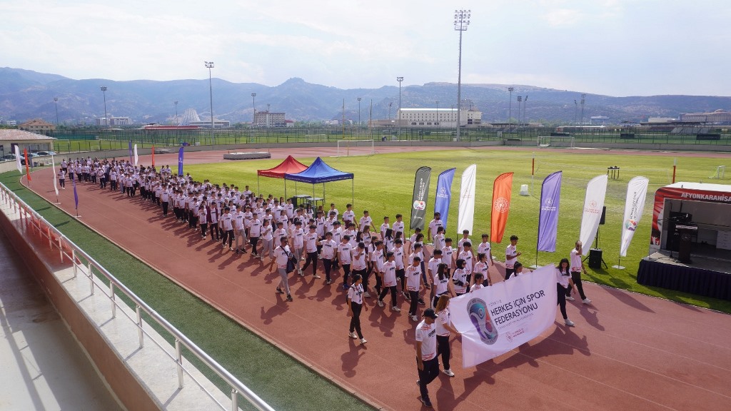 AFYONKARAHİSAR'DA AVRUPA SPOR HAFTASI COŞKUYLA KUTLANDI