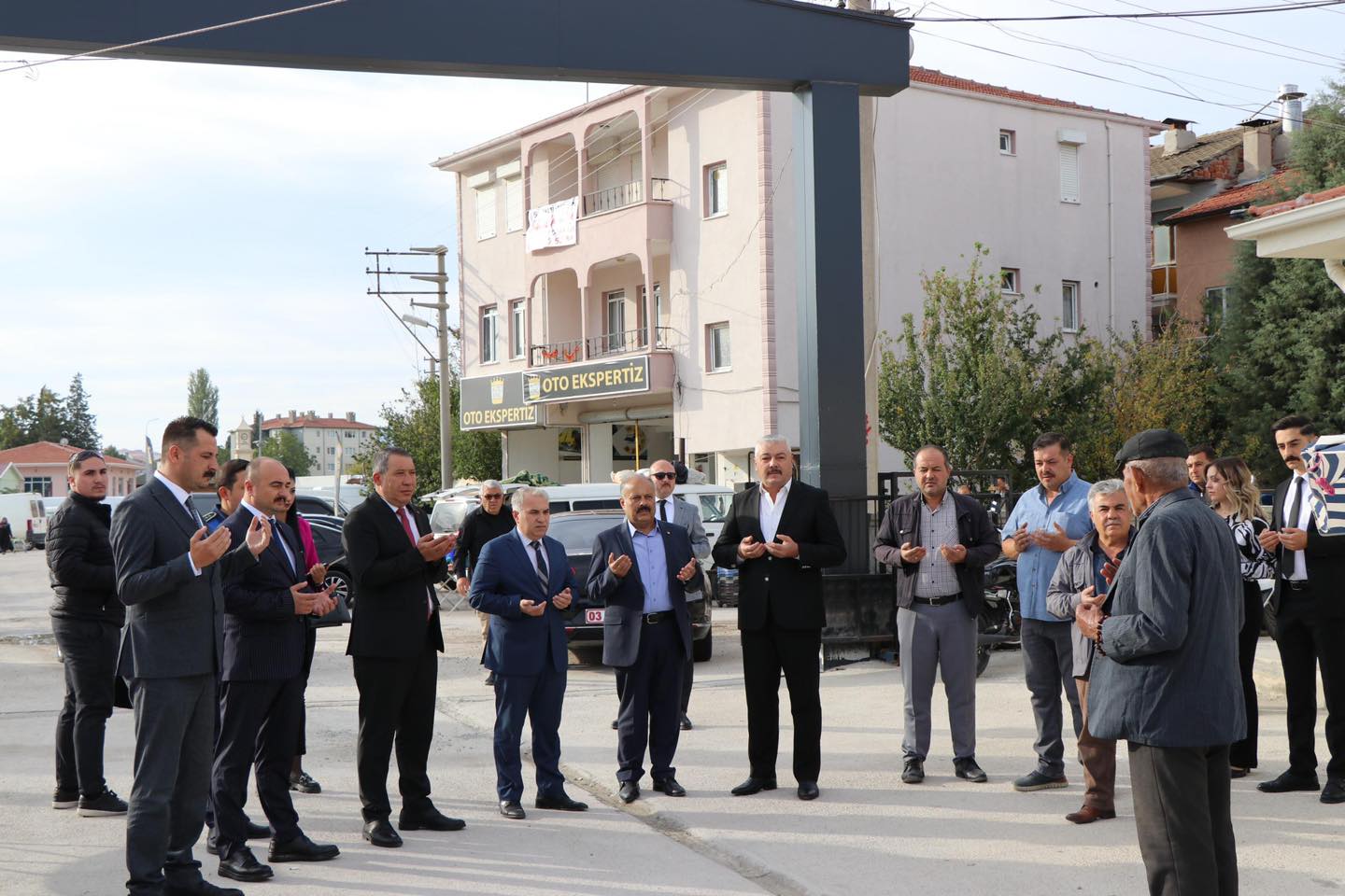 Dinar’da Ahilik Haftası Etkinlikleri Kapsamında Esnafa Anlamlı Ziyaretler Gerçekleştirildi