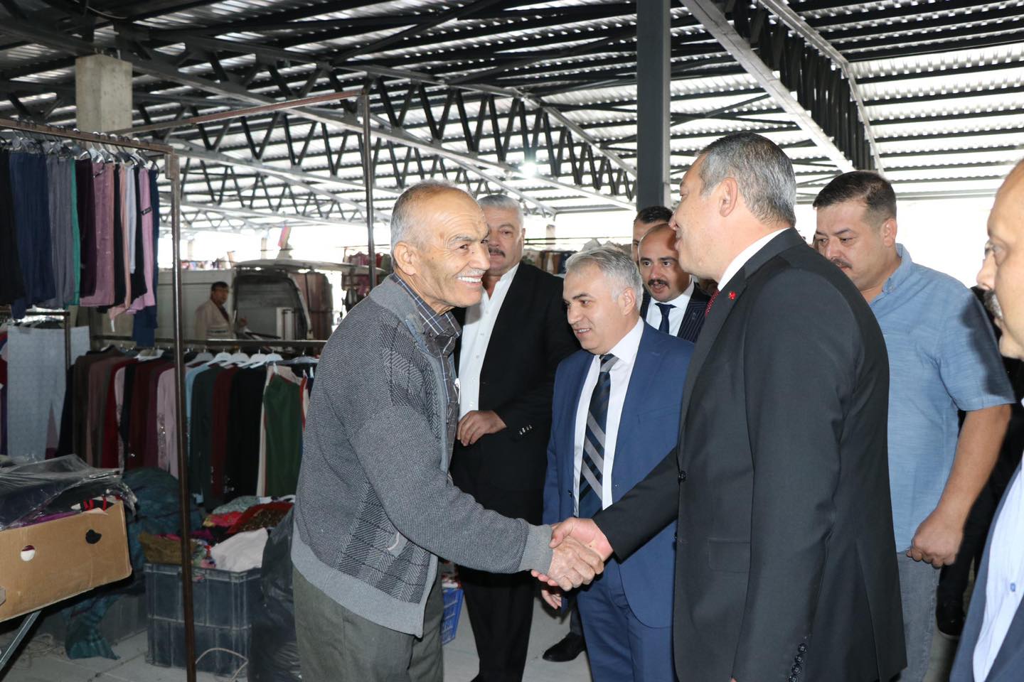 Dinar’da Ahilik Haftası Etkinlikleri Kapsamında Esnafa Anlamlı Ziyaretler Gerçekleştirildi