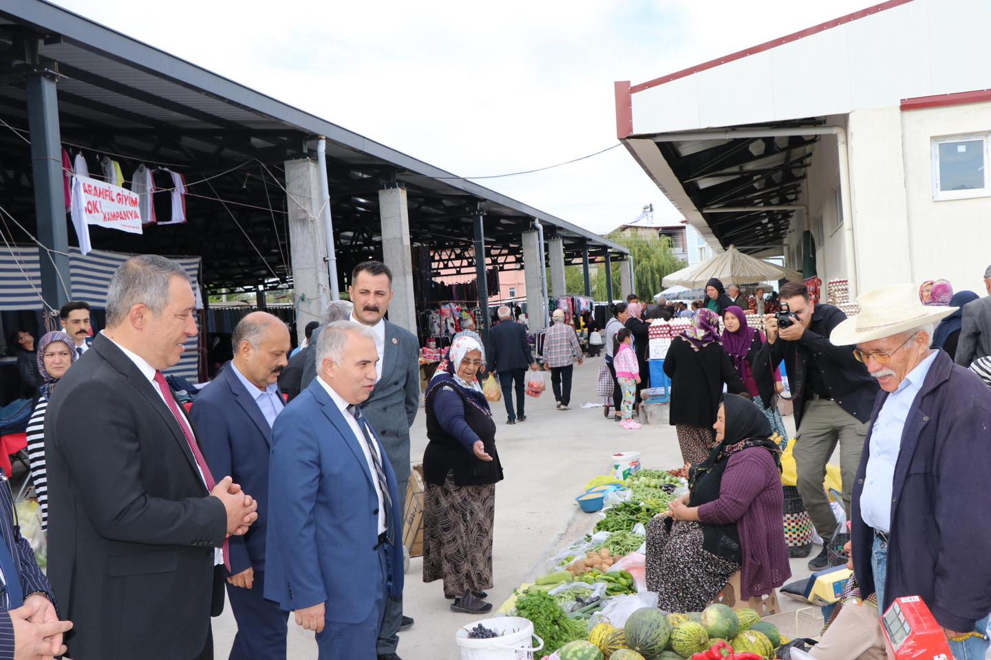 Dinar’da Ahilik Haftası Etkinlikleri Kapsamında Esnafa Anlamlı Ziyaretler Gerçekleştirildi