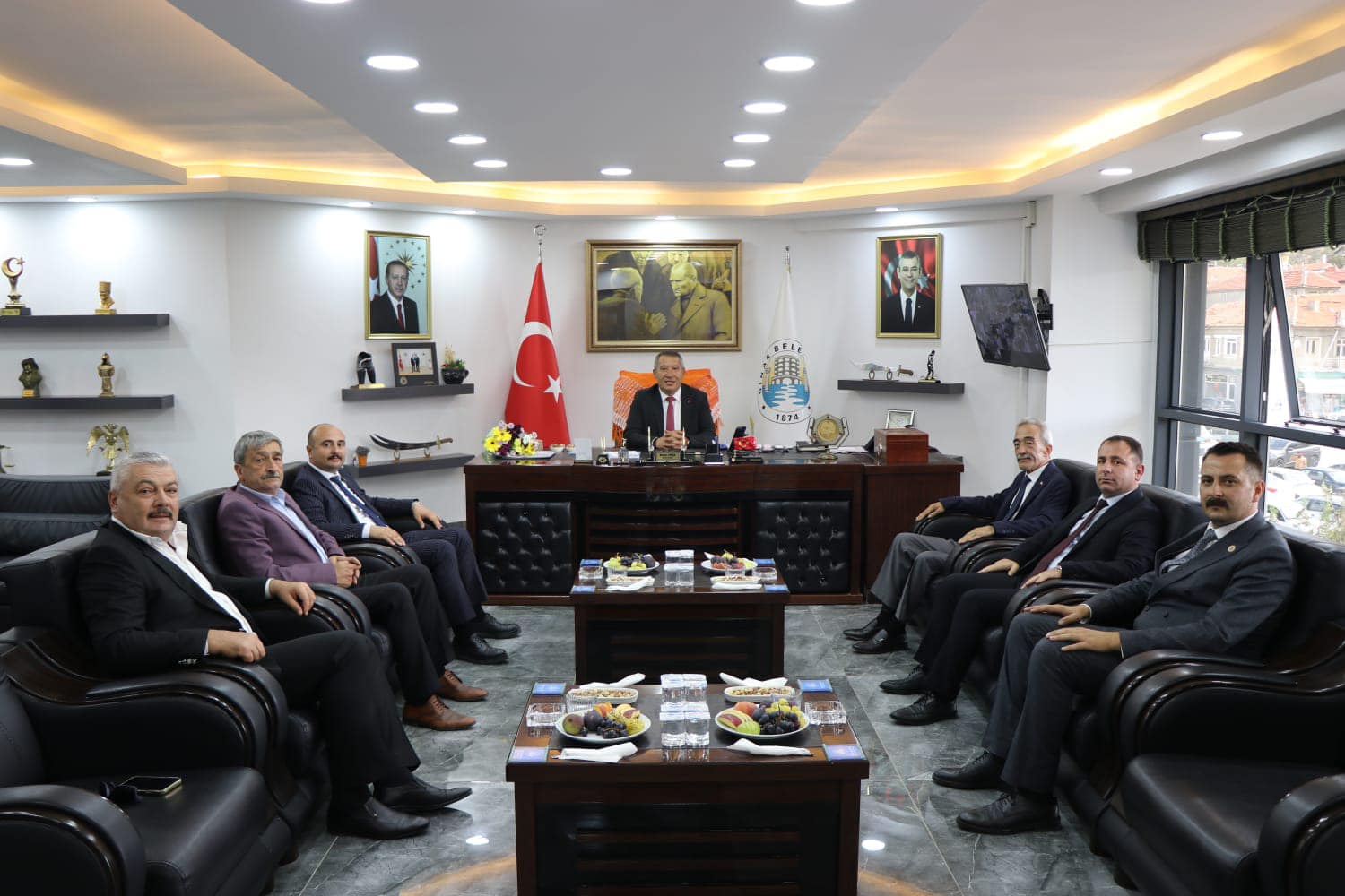 Afyon Esnaf Ve Oda Temsilcileri, Başkan Topçu'yu Ziyaret Etti