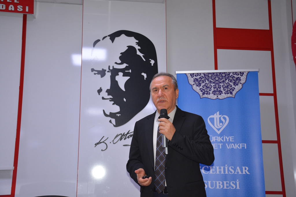 "PEYGAMBERİMİZ VE ŞAHSİYET İNŞASI" KONULU KONFERANS VERİLDİ