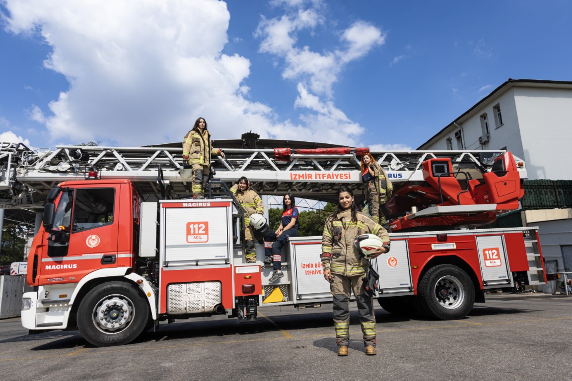 ATEŞ İLE SAVAŞAN KADINLAR