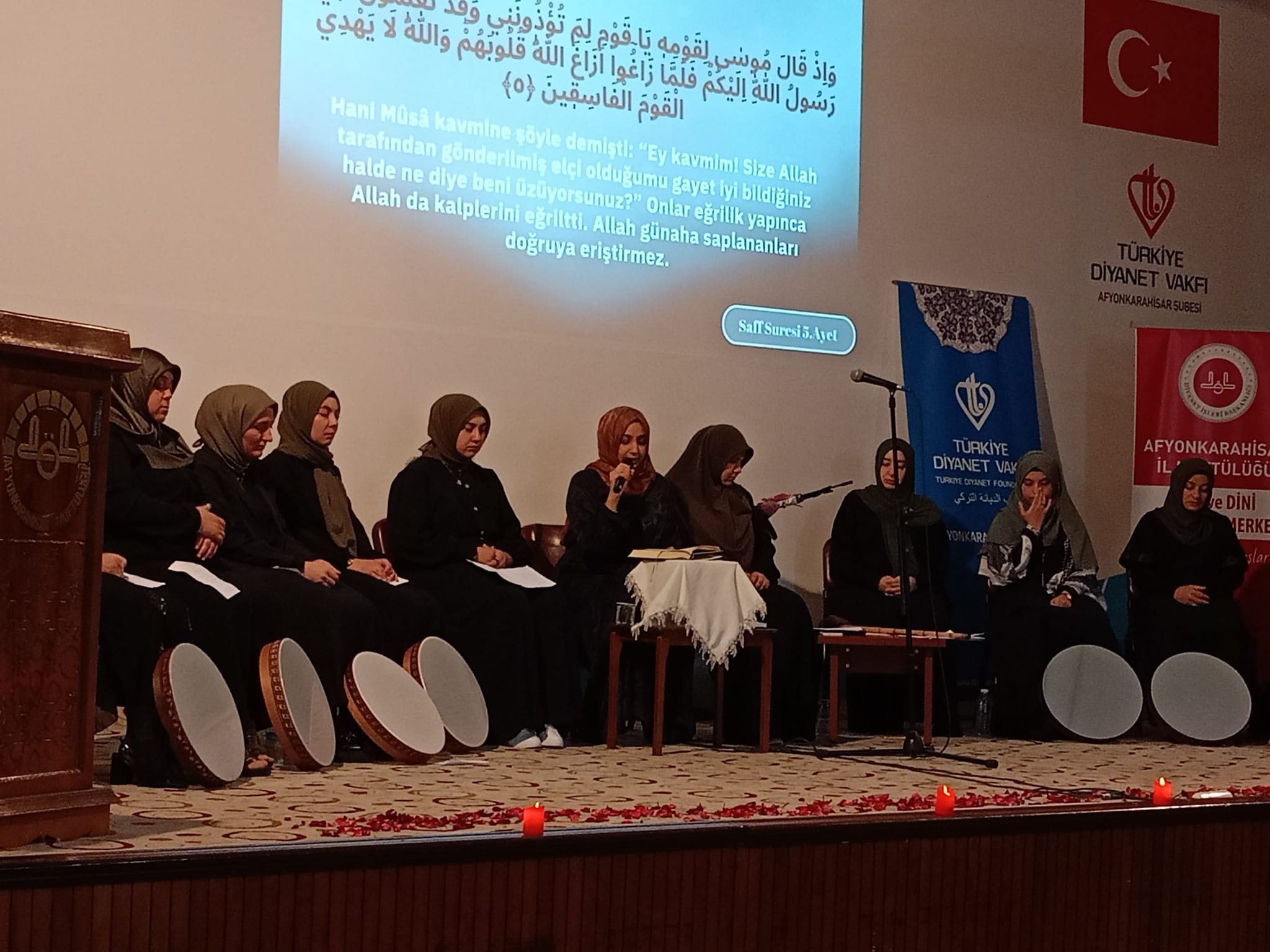Afyonkarahisar İl Müftülüğü'nden Peygamberimize Naatlar Ve Şiir Dinletisi
