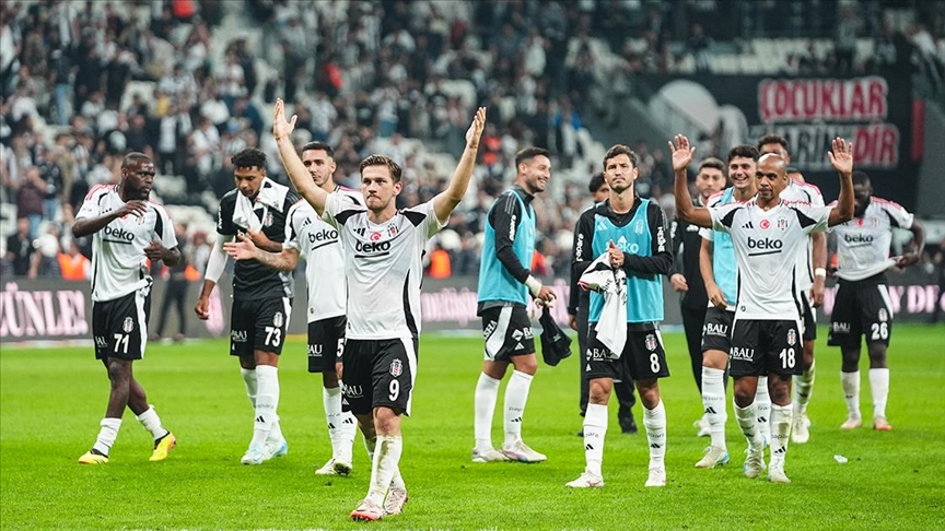Beşiktaş Ajax'a Konuk Olacak