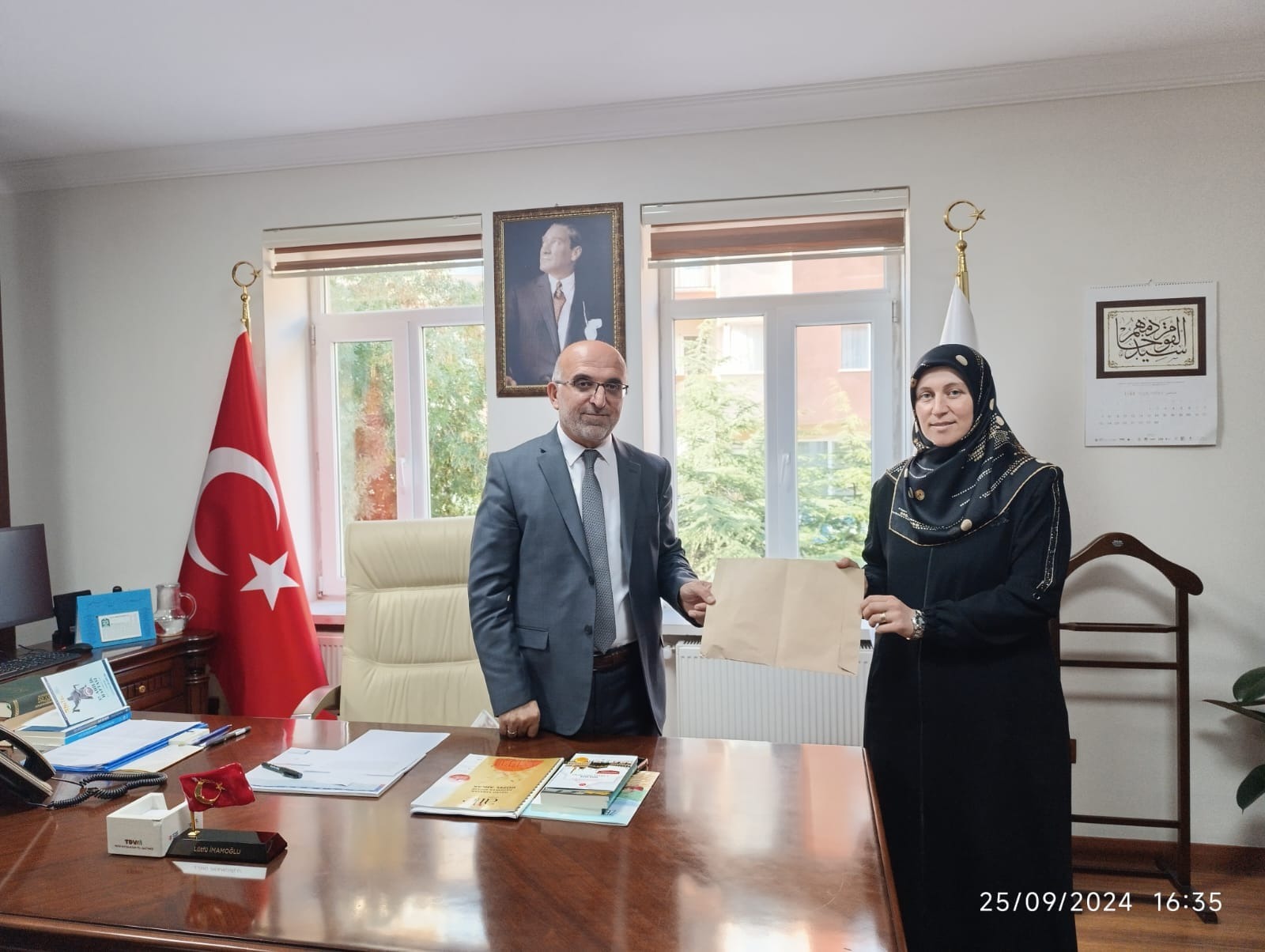 MÜFTÜLÜK DERECEYE GİREN PERSONELİ ÖDÜLLENDİRDİ