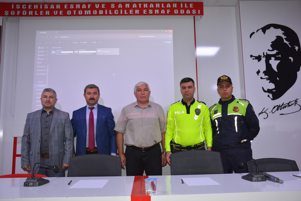 OKUL SERVİSİ SÜRÜCÜLERİ EĞİTİM ALDI