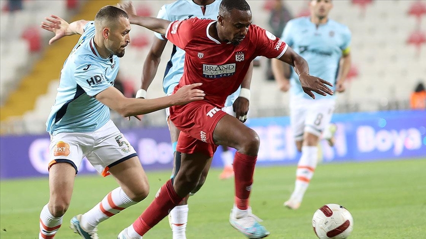 Trendyol Süper Lig'de 7. Hafta Yarın Başlıyor Haftanın Maç Fikstürü ve Hakemleri Belli Oldu!