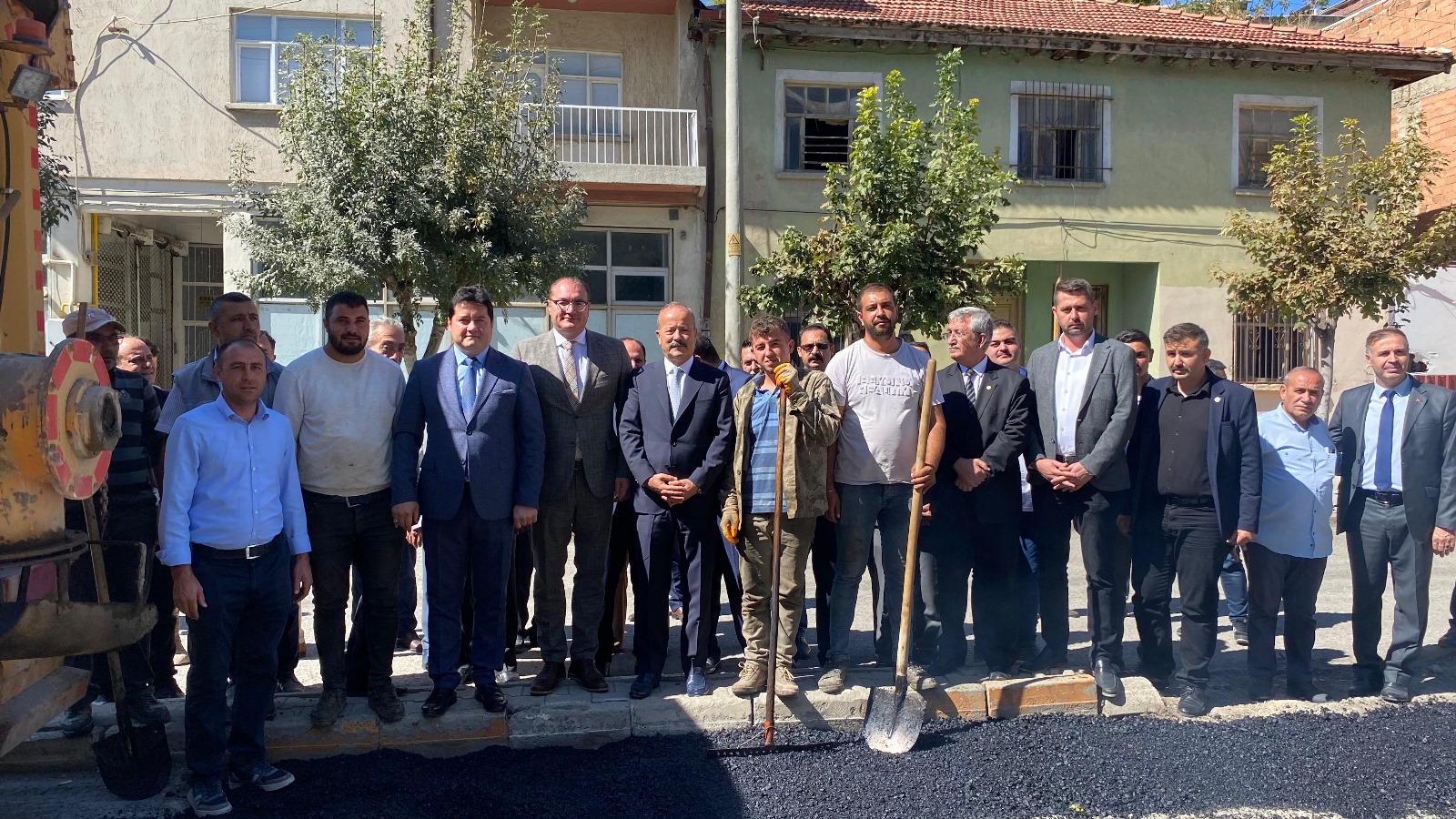 Milletvekili Taytak, Bolvadin Asfalt Çalışmalarını İnceledi
