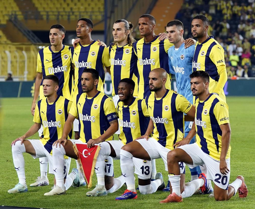 Kadıköy'de Müthiş Mücadele:  Fenerbahçe, Avrupa Ligi'ne 3 Puanla Başladı
