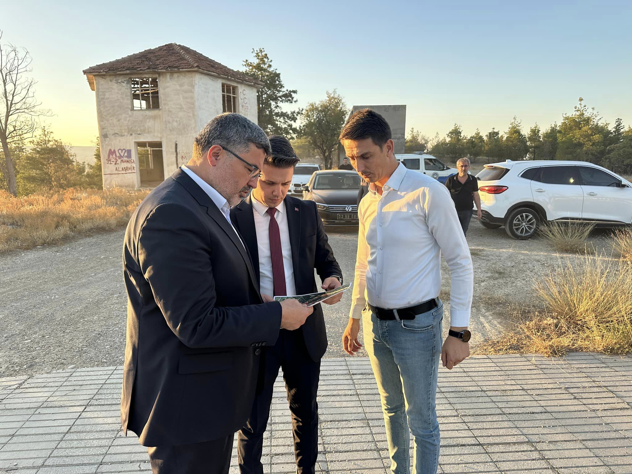 MİLLETVEKİLİ ÖZKAYA DAZKIRI’DA İNCELEMELERDE BULUNDU