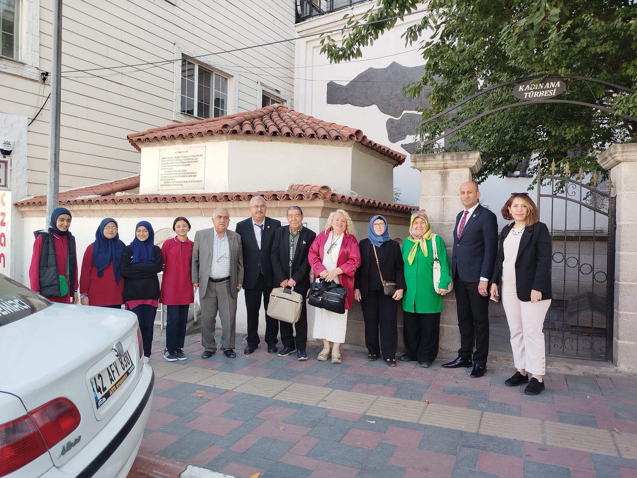 Afyonkarahisar'da Kadınana Türbeleri Ziyareti