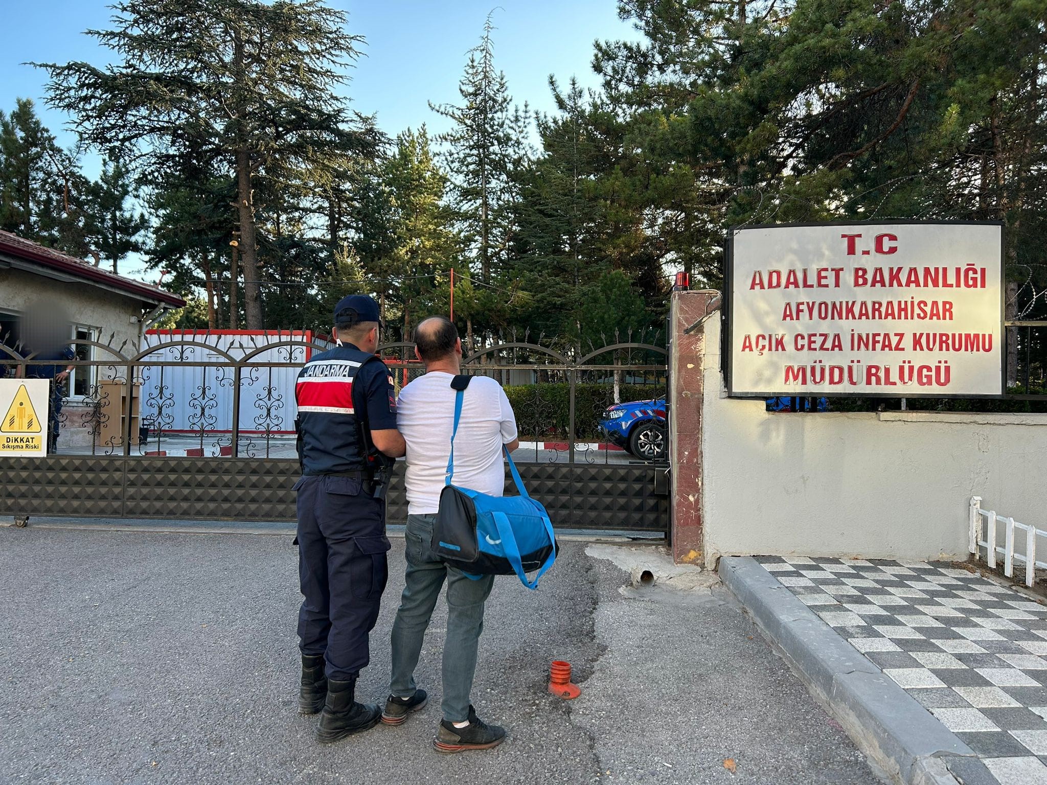 MALA ZARAR VERME SUÇUNDAN ARANAN ŞAHIS YAKALANDI