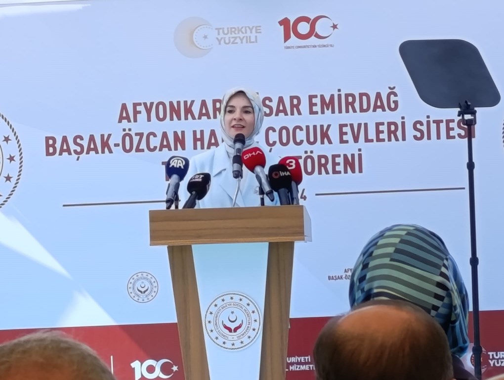 "14 BİN 528 ÇOCUĞUMUZUN SEVGİ DOLU BİR AİLE ORTAMINDA BÜYÜMELERİNİ SAĞLIYORUZ"