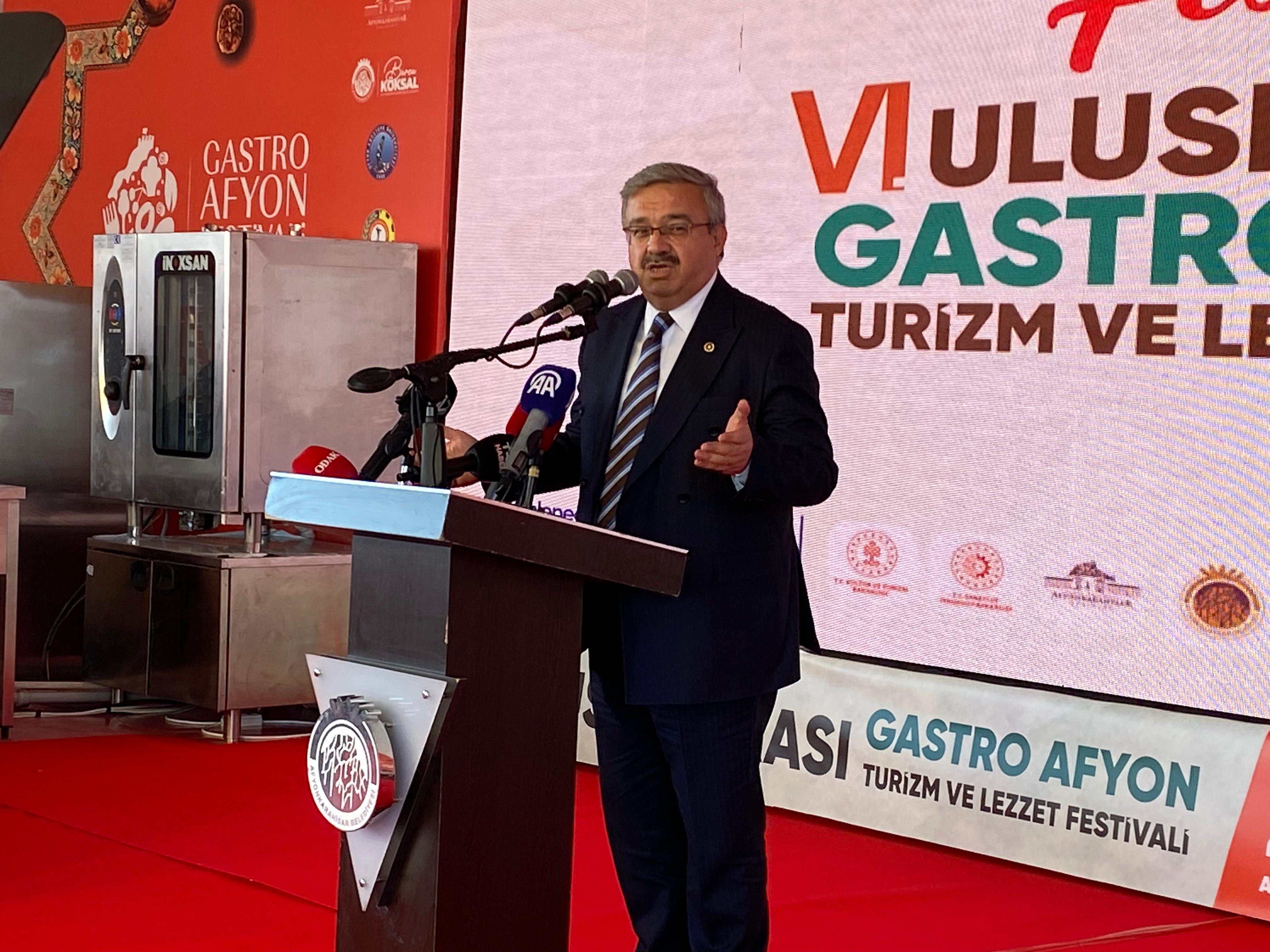 "AFYON MUTFAĞINDA ÖNCE İNSAN PİŞER"