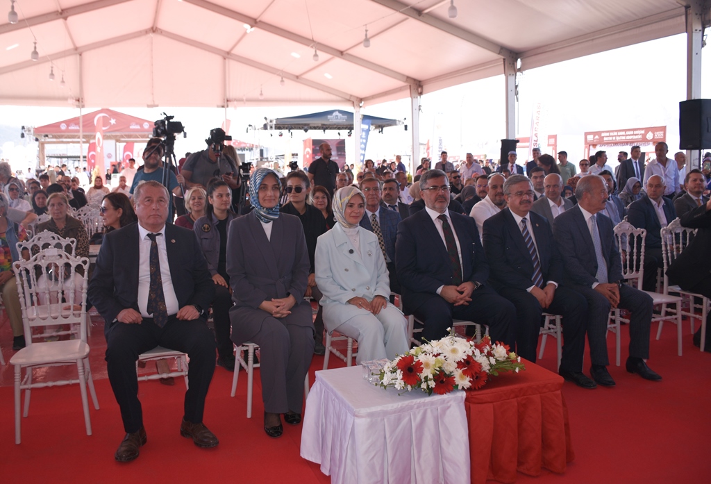 "YEMEK, TÜM İNSANLARI BİRLEŞTİREN BİR KÖPRÜDÜR"