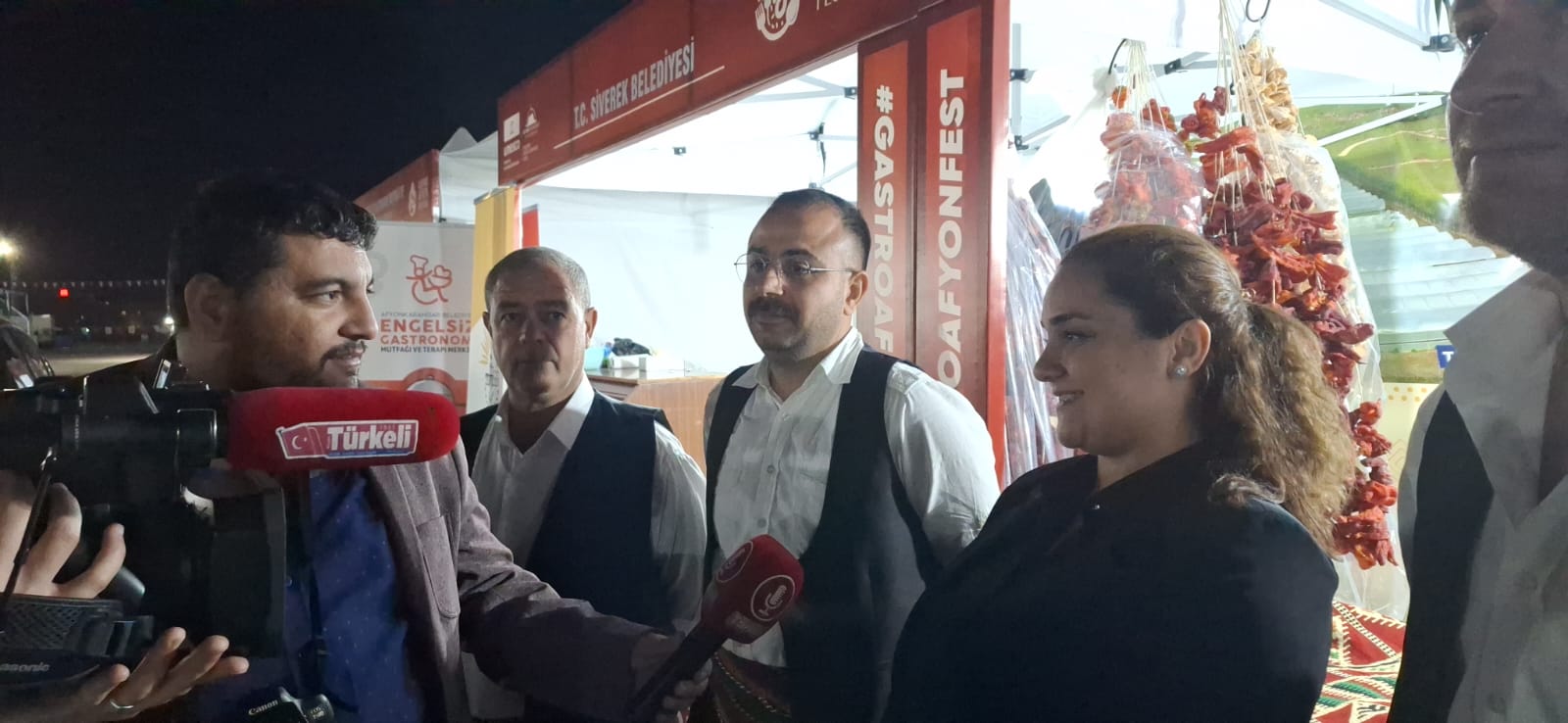 Afyonkarahisar'da Siverek Belediyesi'nin Sıra Gecesi Coşkusu
