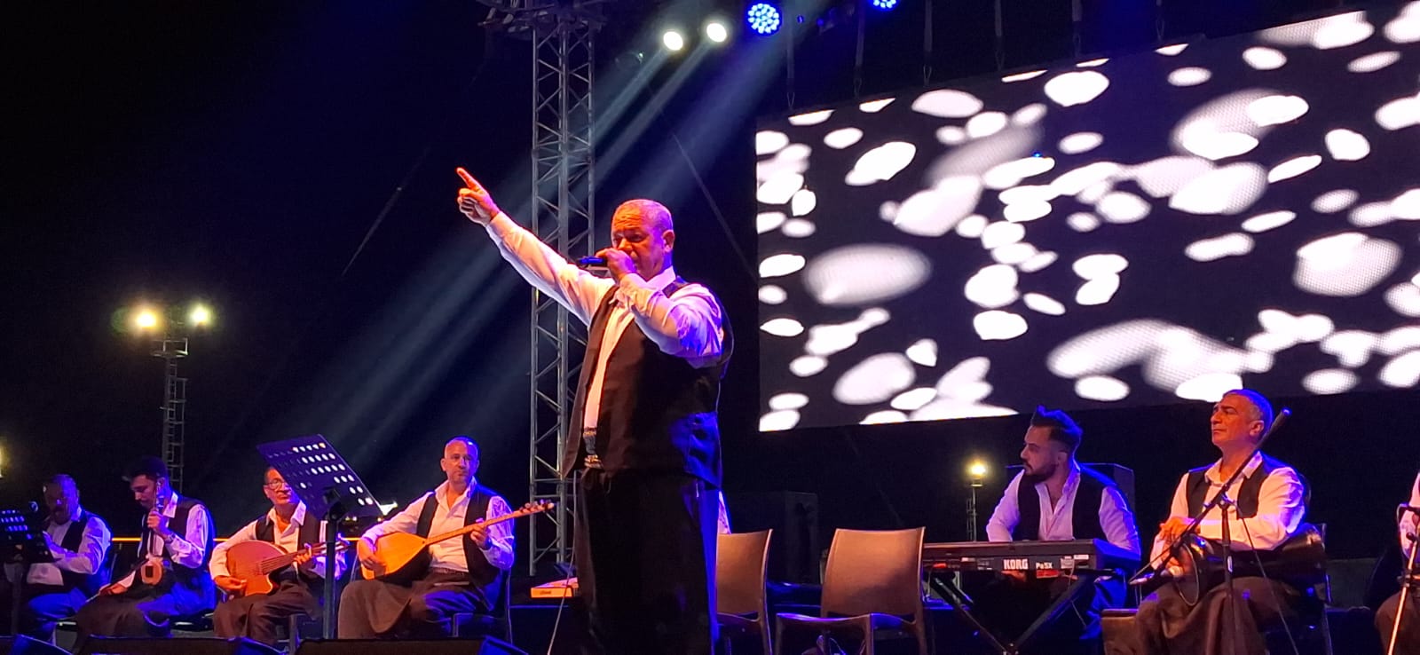 Afyonkarahisar'da Siverek Belediyesi'nin Sıra Gecesi Coşkusu