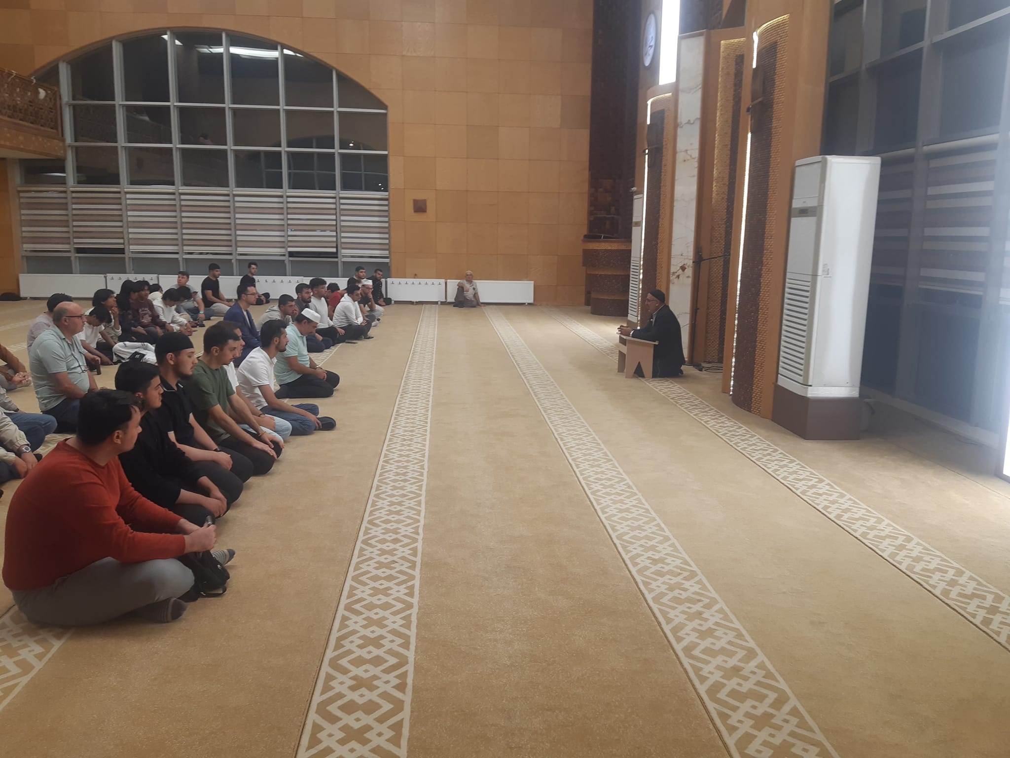 Müftü İmamoğlu Gençlerle Bir Araya Geldi