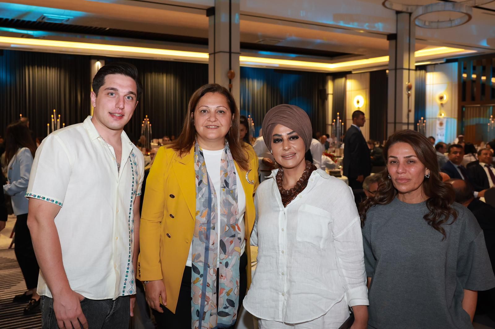 GALA GECESİ LEZZET ŞÖLENİNE SAHNE OLDU