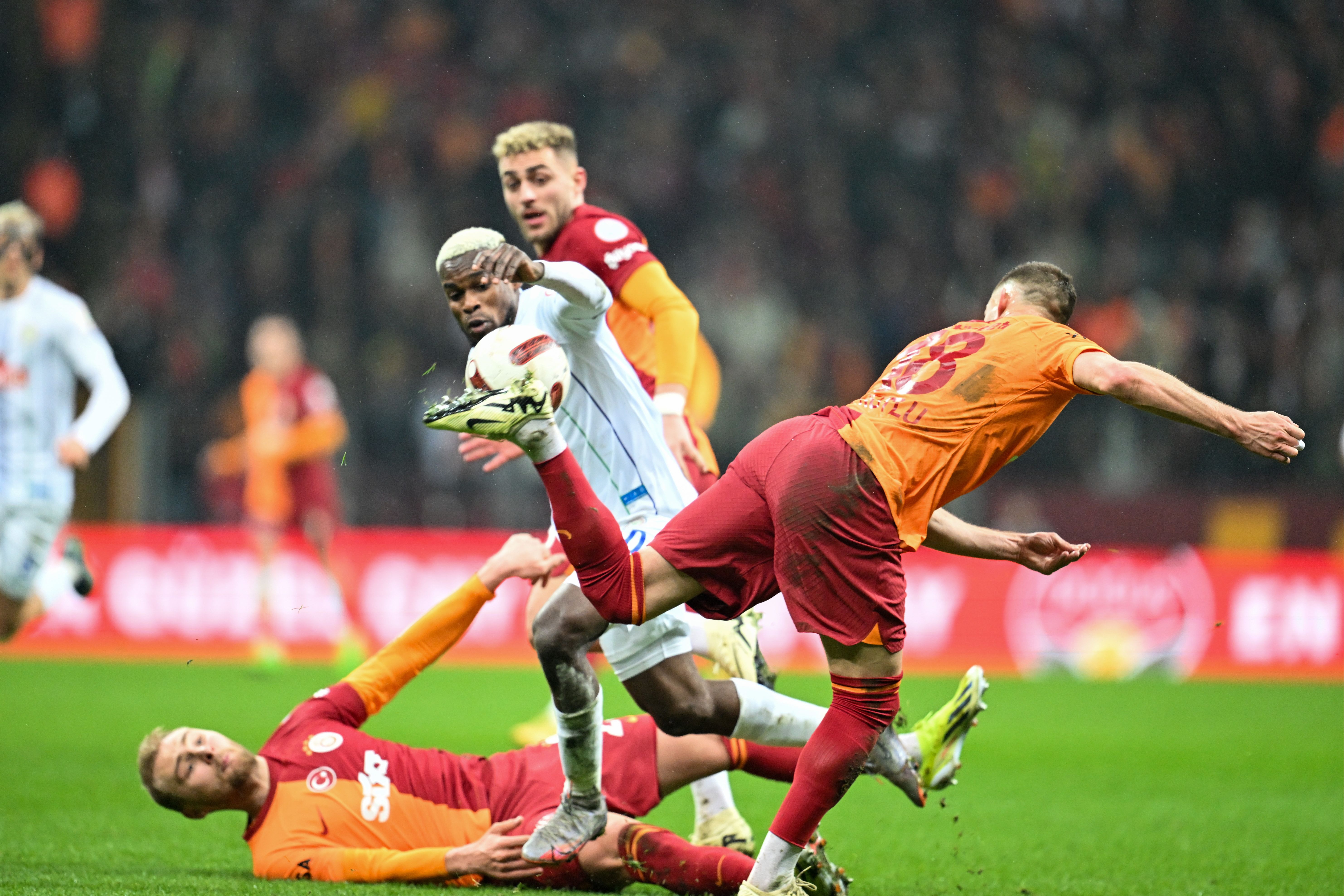 GALATASARAY'A SOĞUK DUŞ!