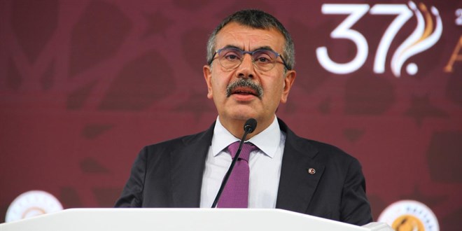 “MÜFREDATIMIZI YÜZDE 35 ORANINDA HAFİFLETTİK”