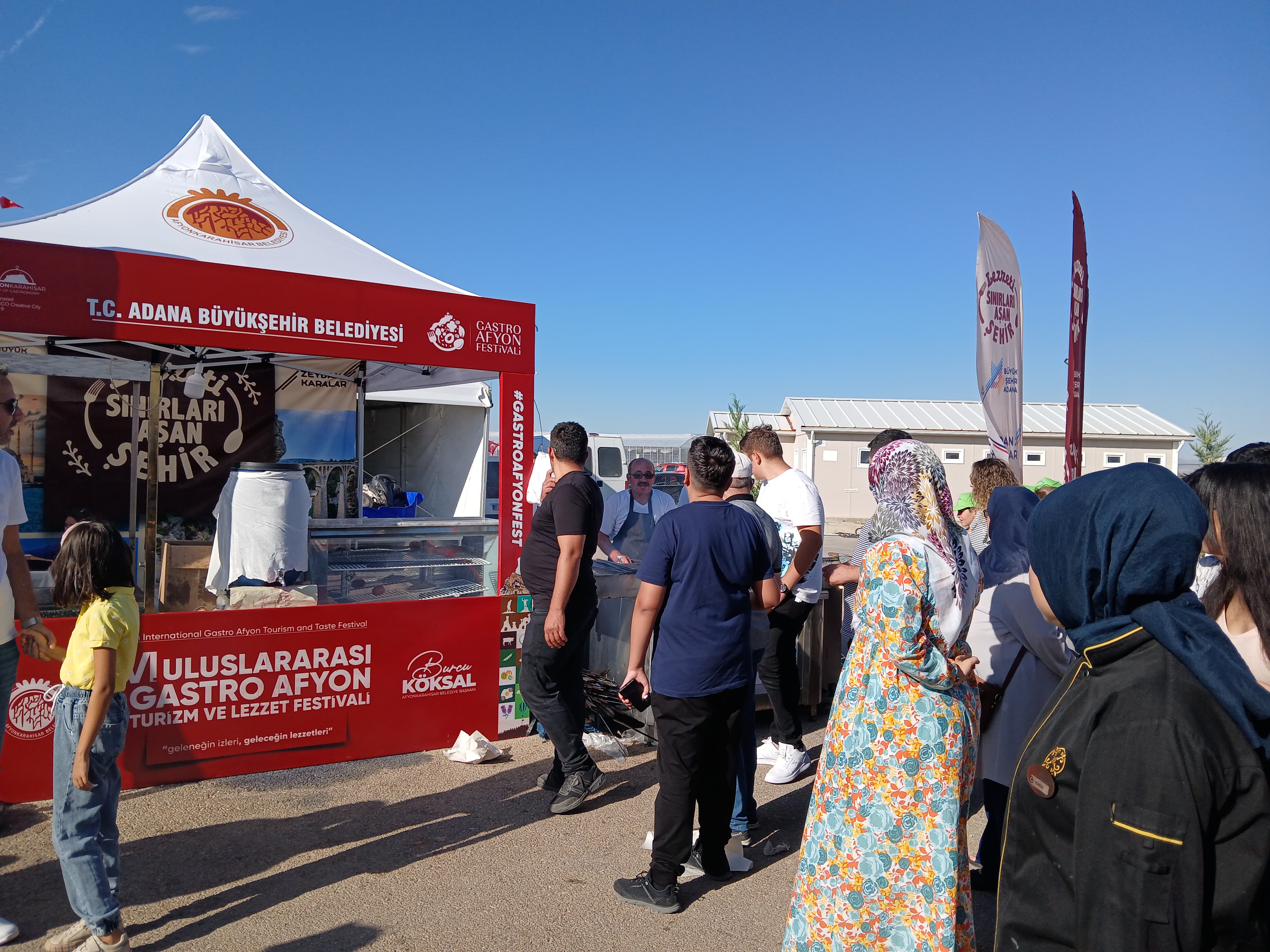 GastroAfyon Festivali'nde, Adana Büyükşehir Belediyesi'nin Standıyoğun İlgi Gördü