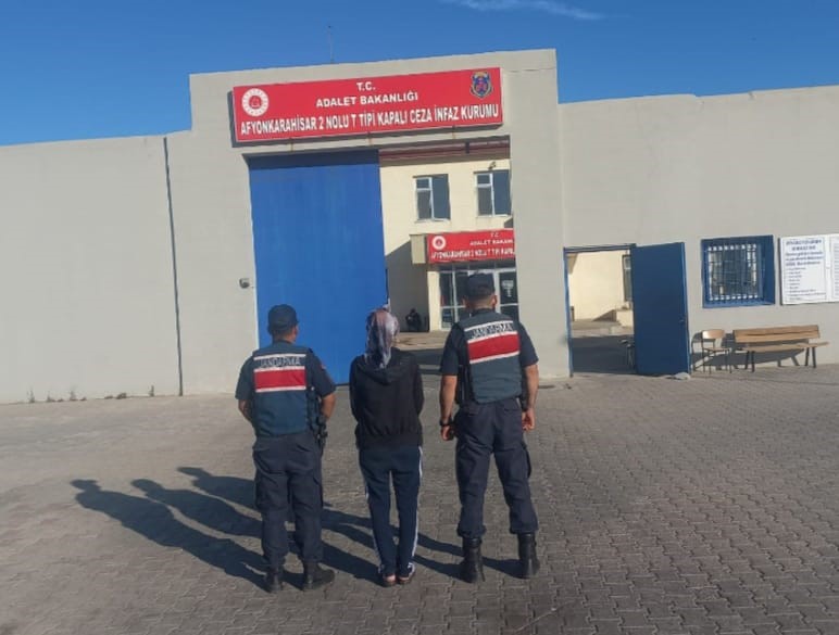 Afyon’da 15 Yıl Hapis Cezası İle Aranan Uyuşturucu Firarisi Yakalandı