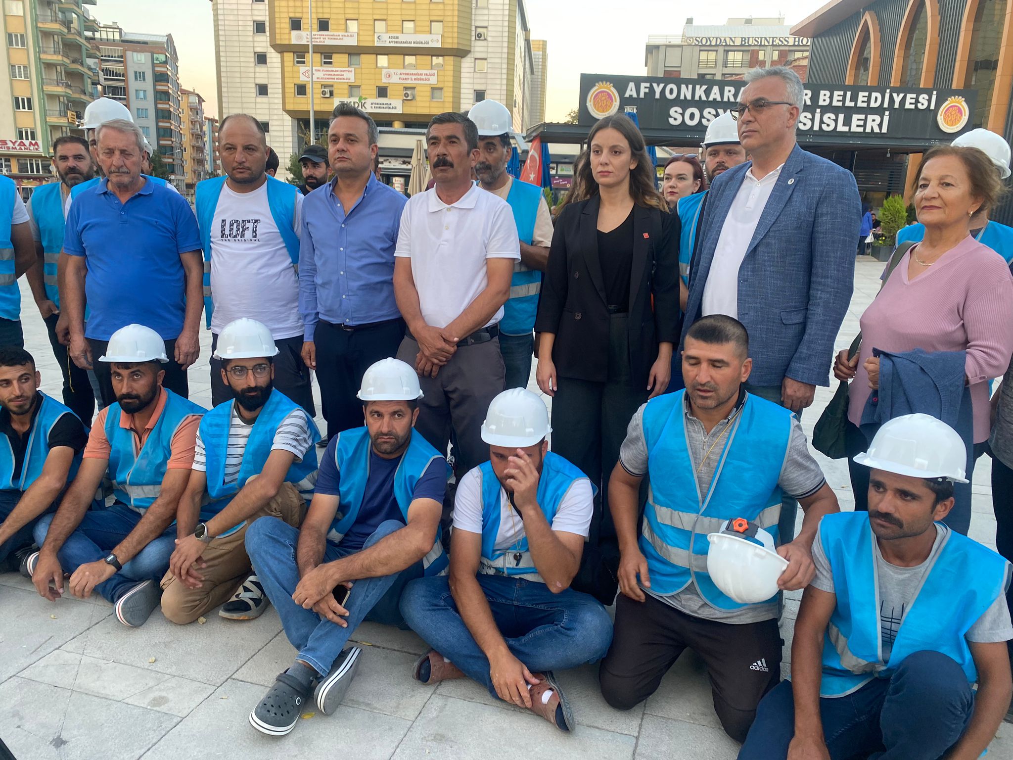Fernas Madencilik İşçileri Ankara'ya Yürüyüşünde Afyon'a Ulaştı!..."Güvenli çalışma koşulları istiyoruz"