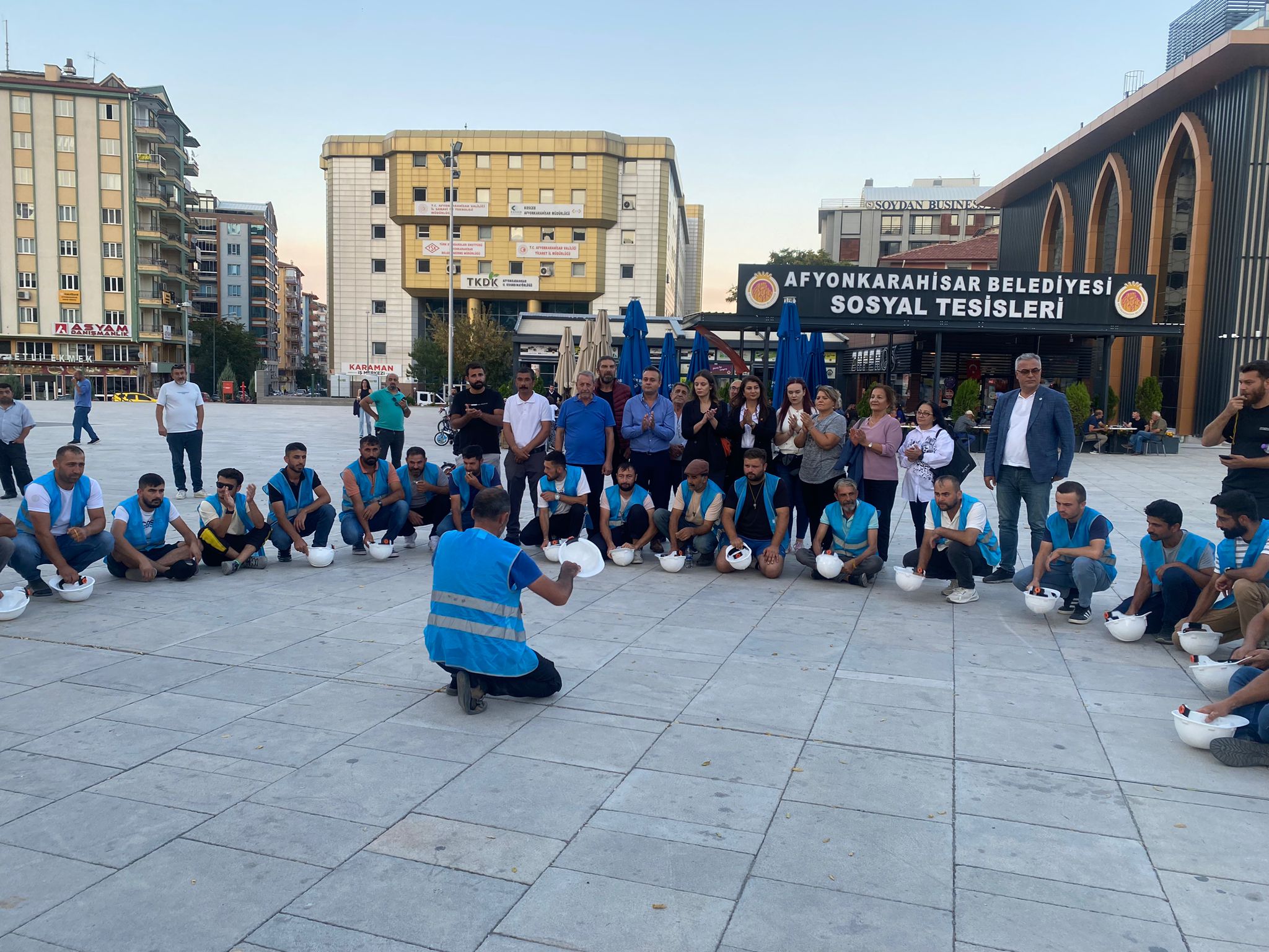 Fernas Madencilik İşçileri Ankara'ya Yürüyüşünde Afyon'a Ulaştı!..."Güvenli çalışma koşulları istiyoruz"