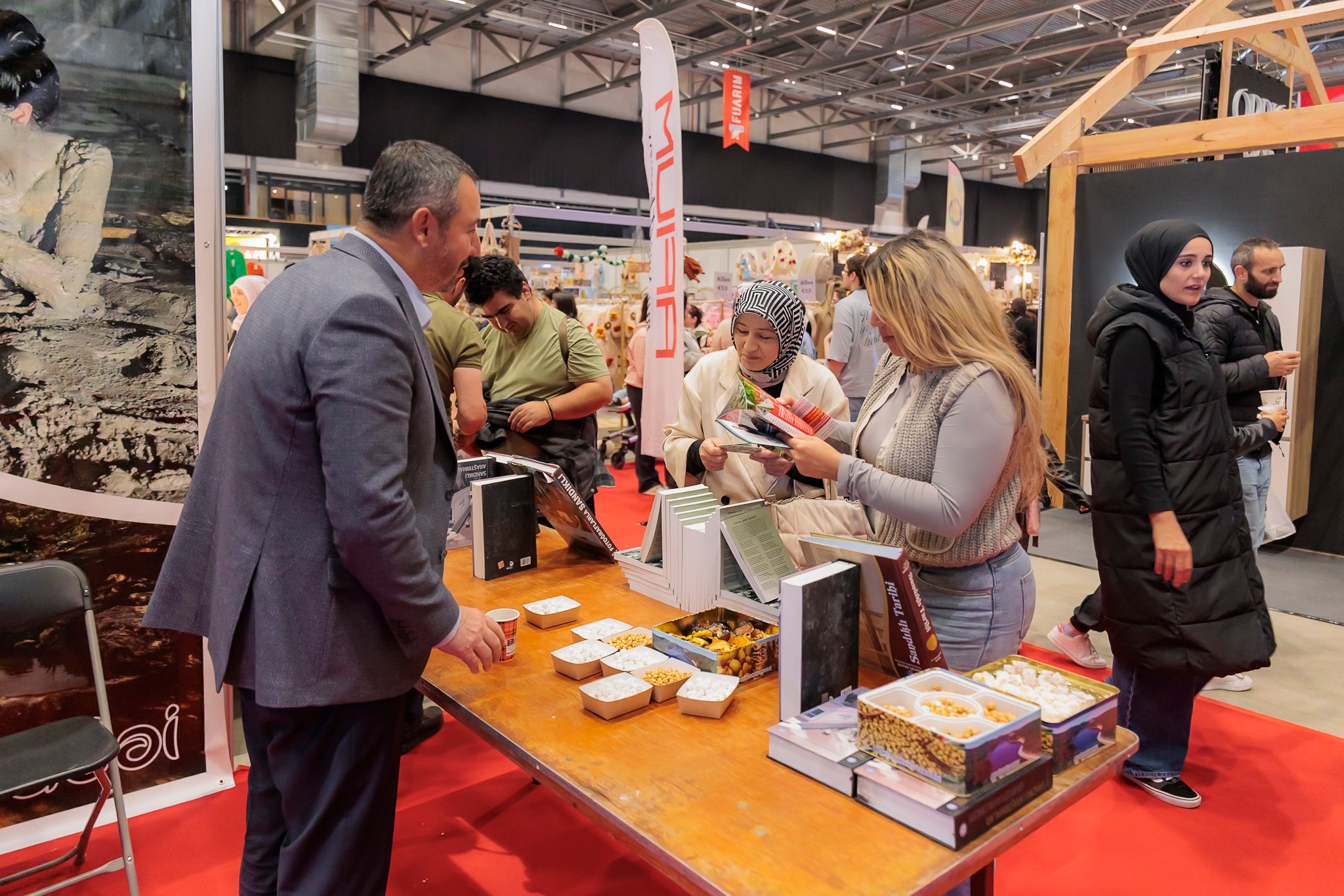 Başkan Öztaş Sandıklı’yı Dünyaya Tanıttı