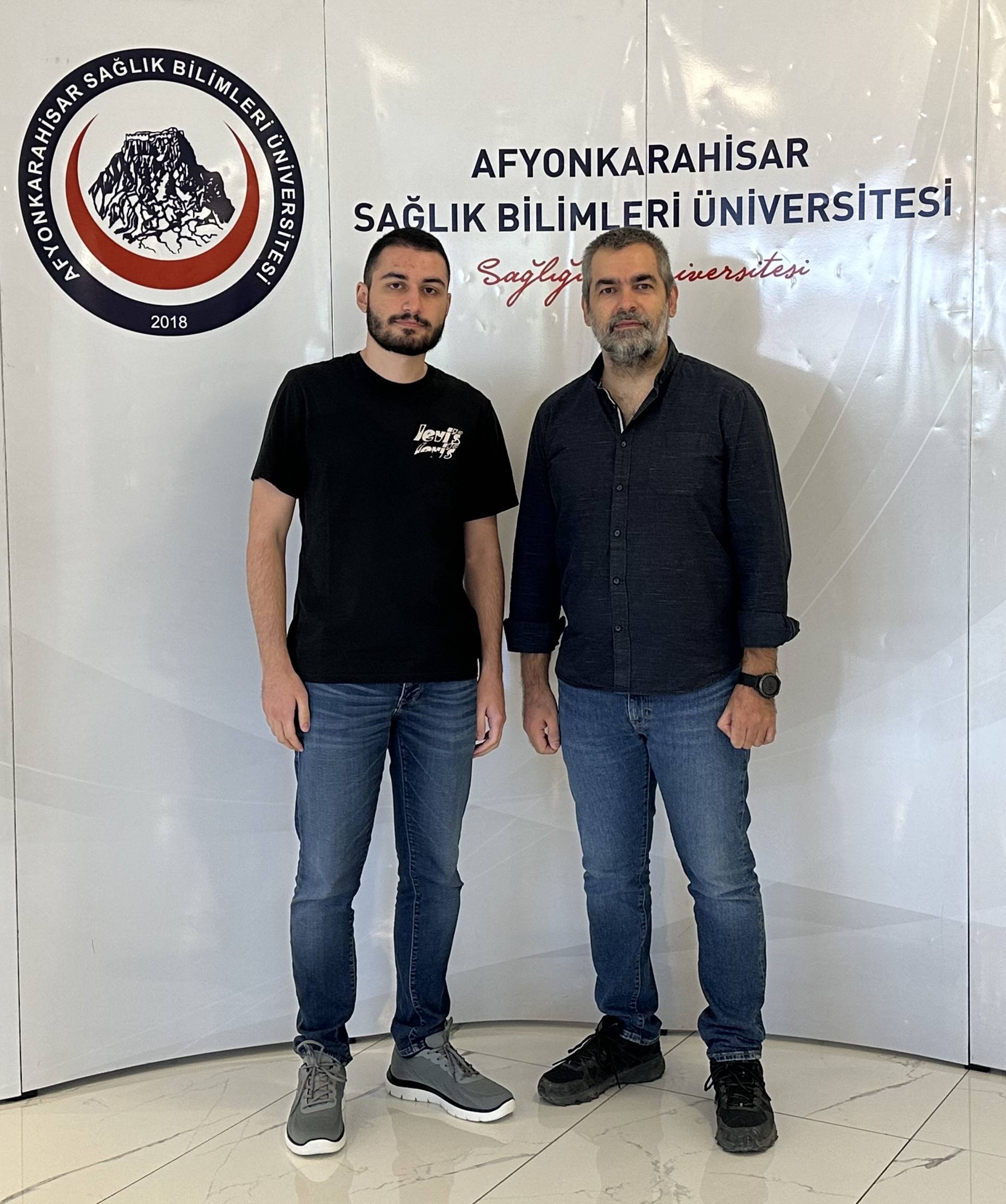 Eczacılık Fakültesi Öğrencisinin Projesi  TÜSEB Destek Programına Kabul Edildi
