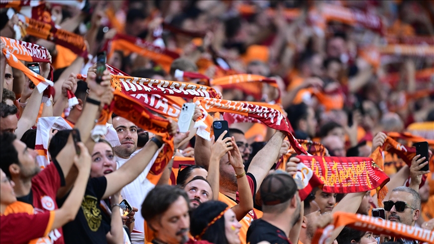 Türk Sporunun Sarı-Kırmızılı Çınarı Galatasaray, 119 Yaşında