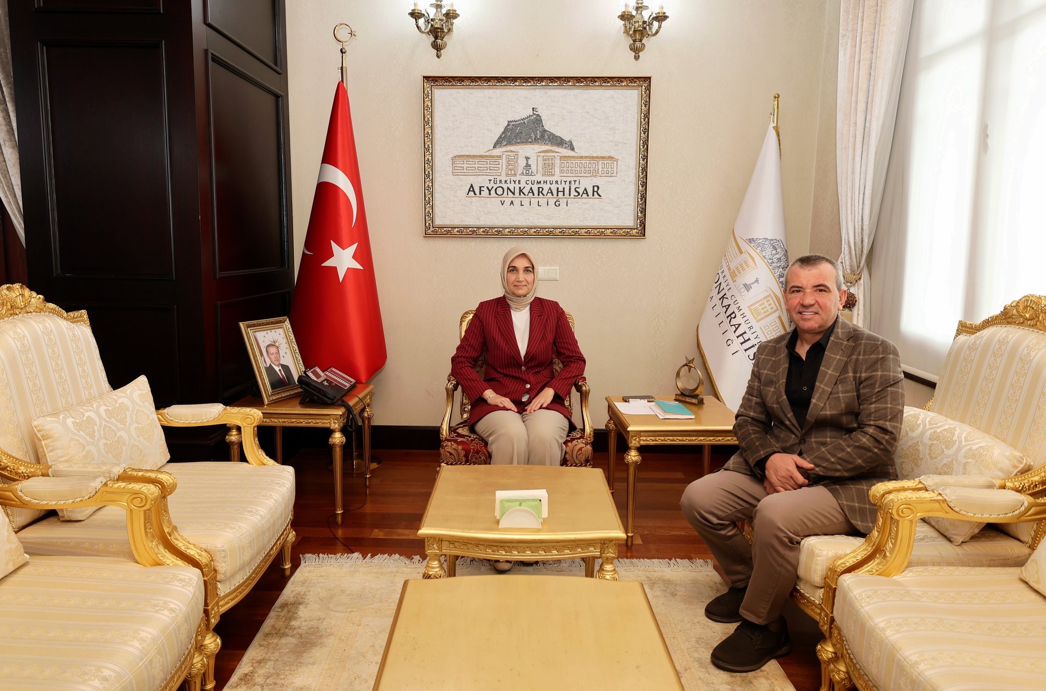 Vali Yiğitbaşı İş Dünyası Temsilcilerini Makamında Ağırladı
