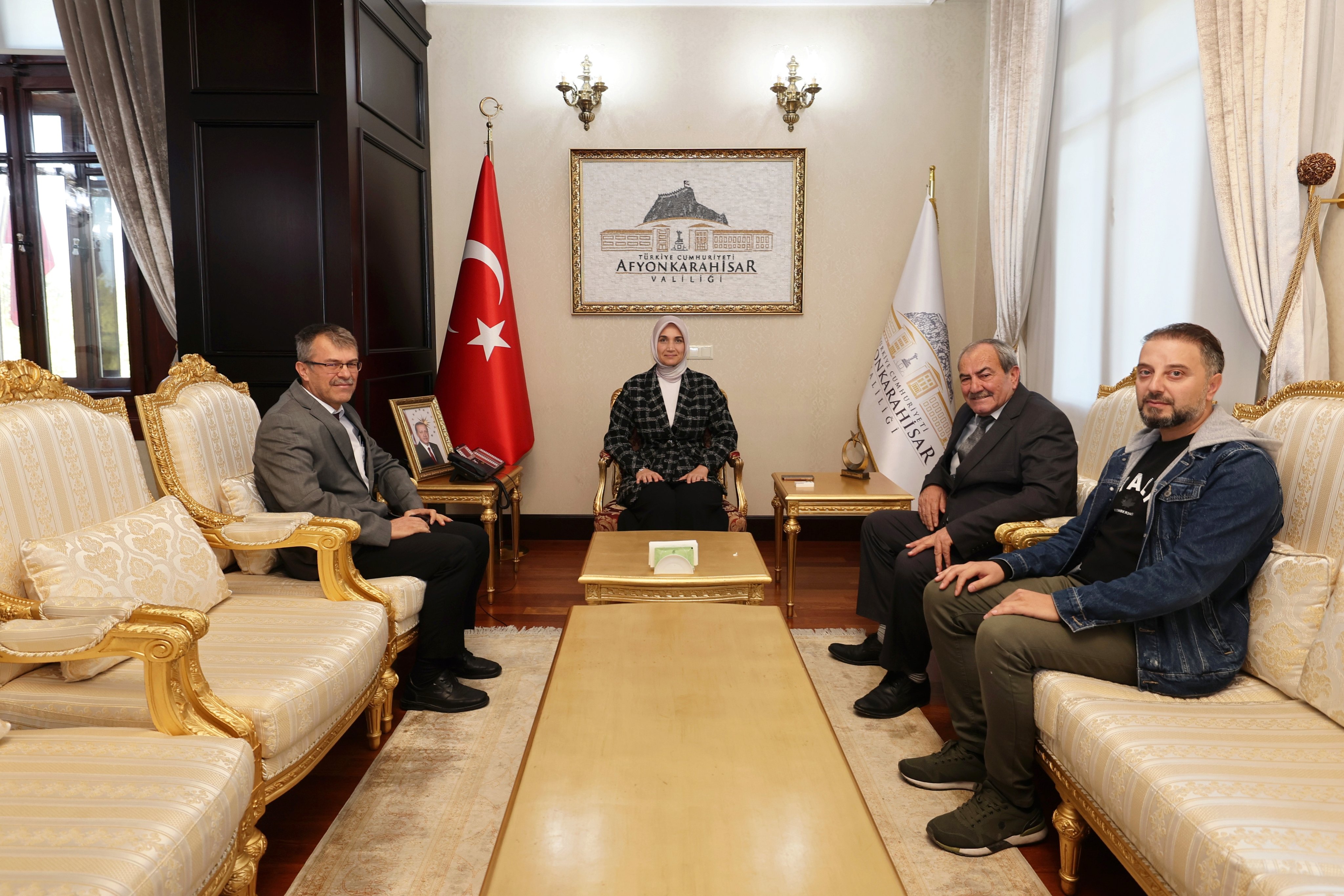 Vali Yiğitbaşı Belediye Başkanlarını Ağırladı