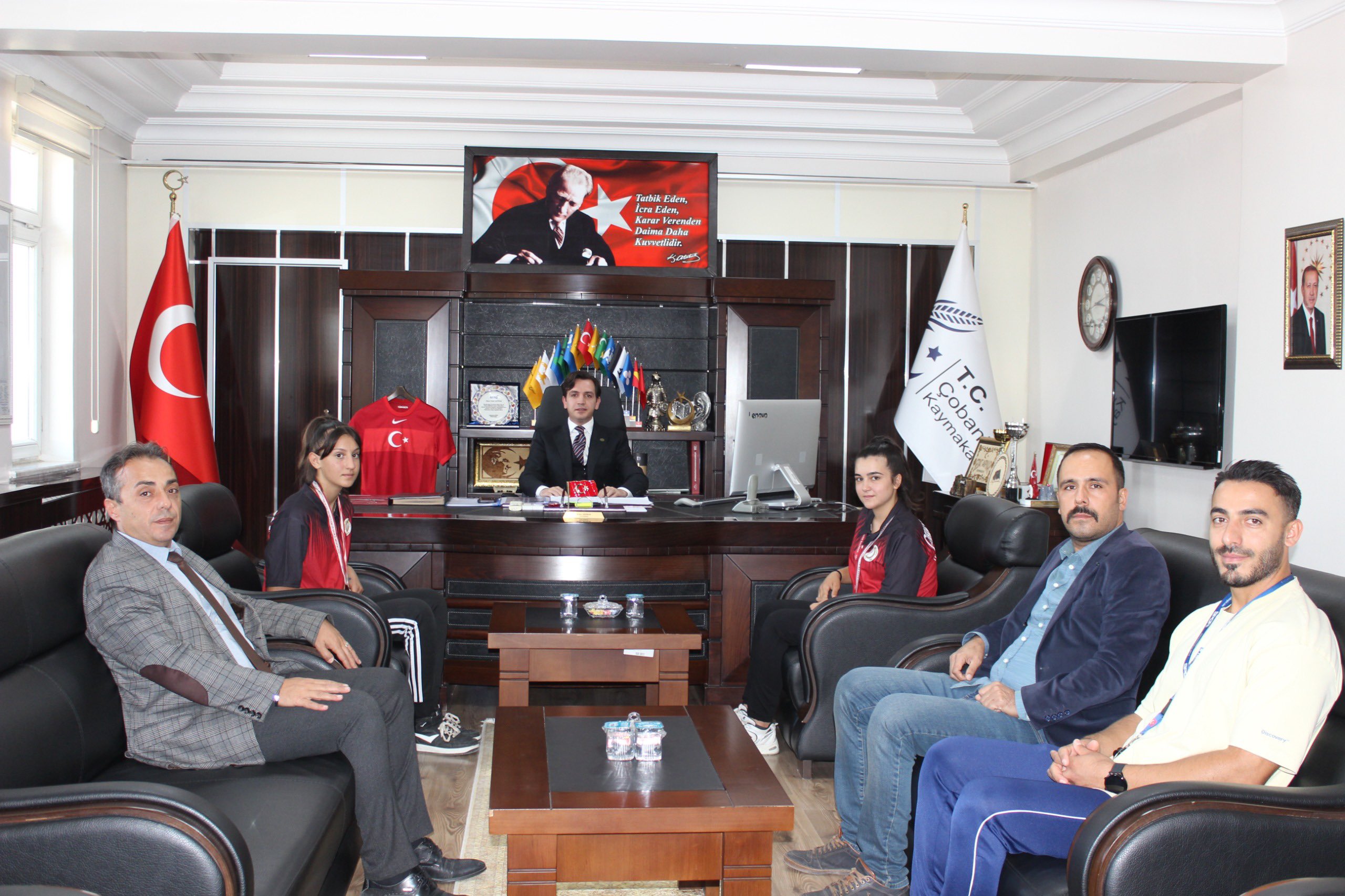 Kaymakam Akpınar, Başarılı Masa Tenisi Sporcularını Tebrik Etti!