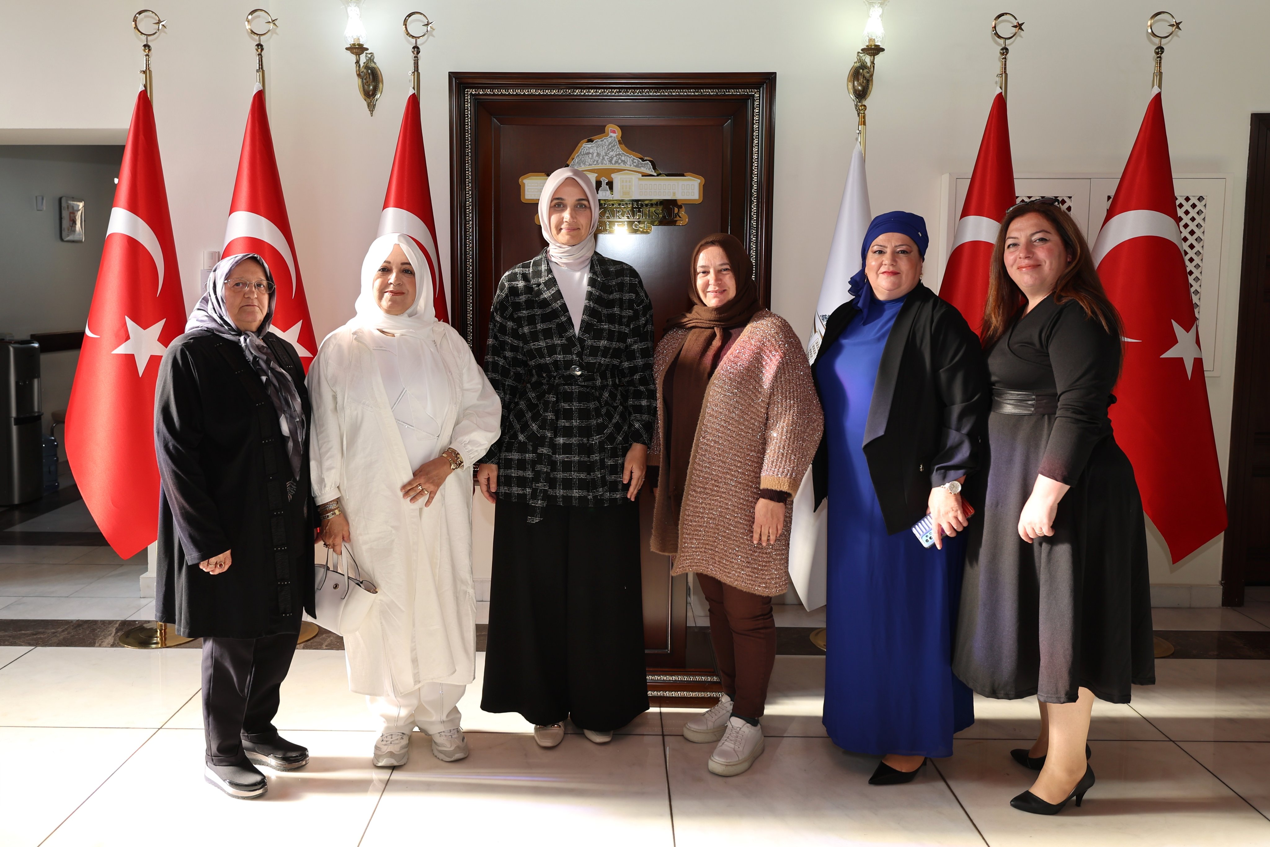 Vali Yiğitbaşı Güçlü Kadınlar Derneği’ni Ağırladı
