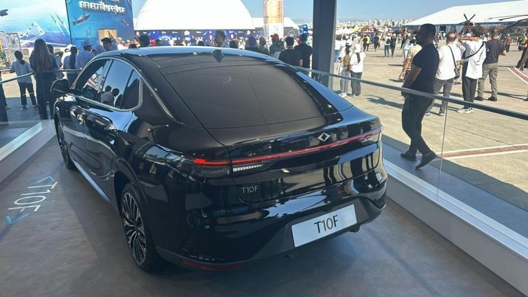 Yerli otomobil TOGG'un Sedan Modeli T10F ilk kez görücüye çıktı