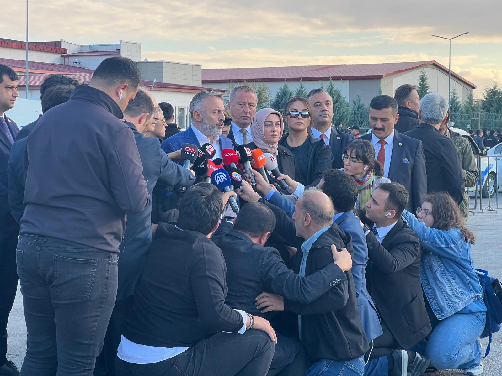 MİLLETVEKİLİ OLGUN SİNAN ATEŞ DAVASININ KARARINA KATILDI