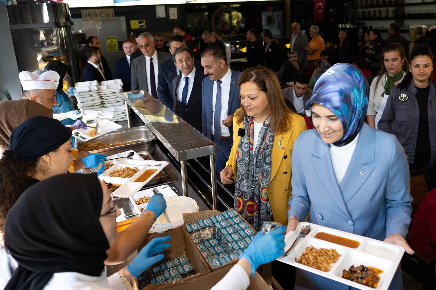 Vali Yiğitbaşı Ve Başkan Köksal Yeni Halk Lokantasında Buluştu