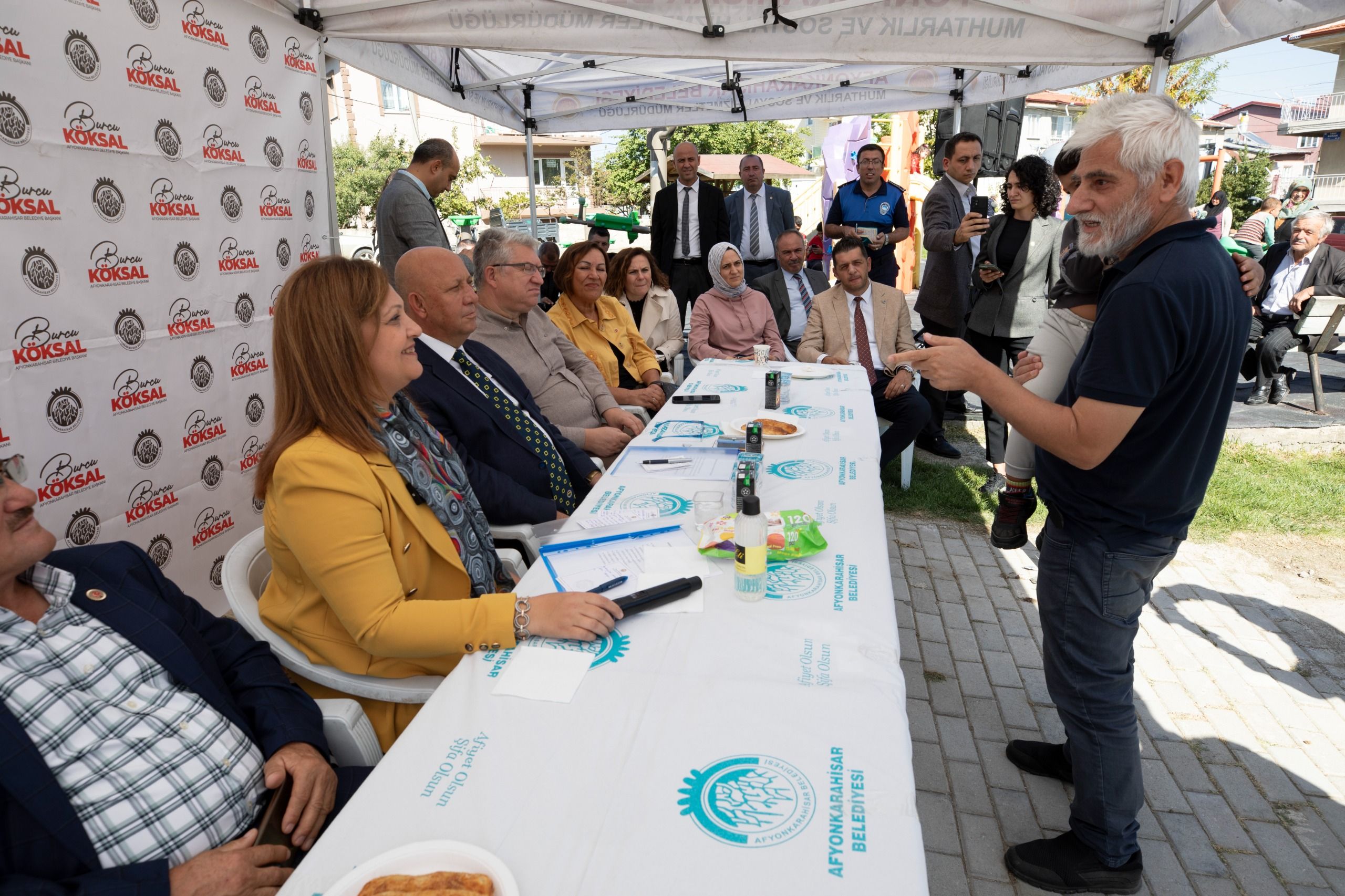 BAŞKAN KÖKSAL KARŞIYAKA MAHALLE SAKİNLERİYLE BULUŞTU