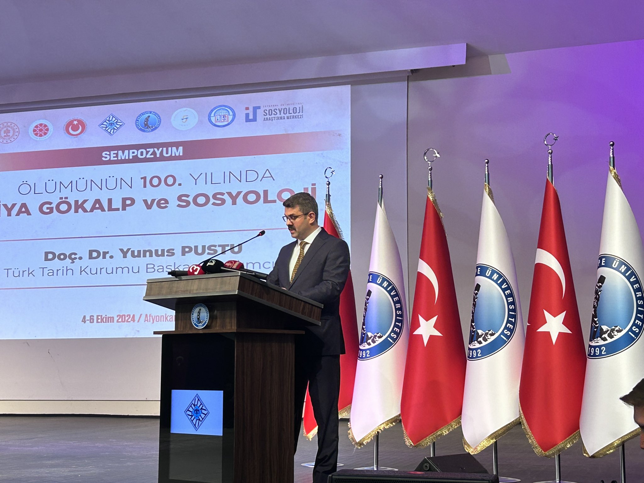 AKÜ’DE “ÖLÜMÜNÜN 100. YILINDA ZİYA GÖKALP’İ YENİDEN DÜŞÜNME” SEMPOZYUMU