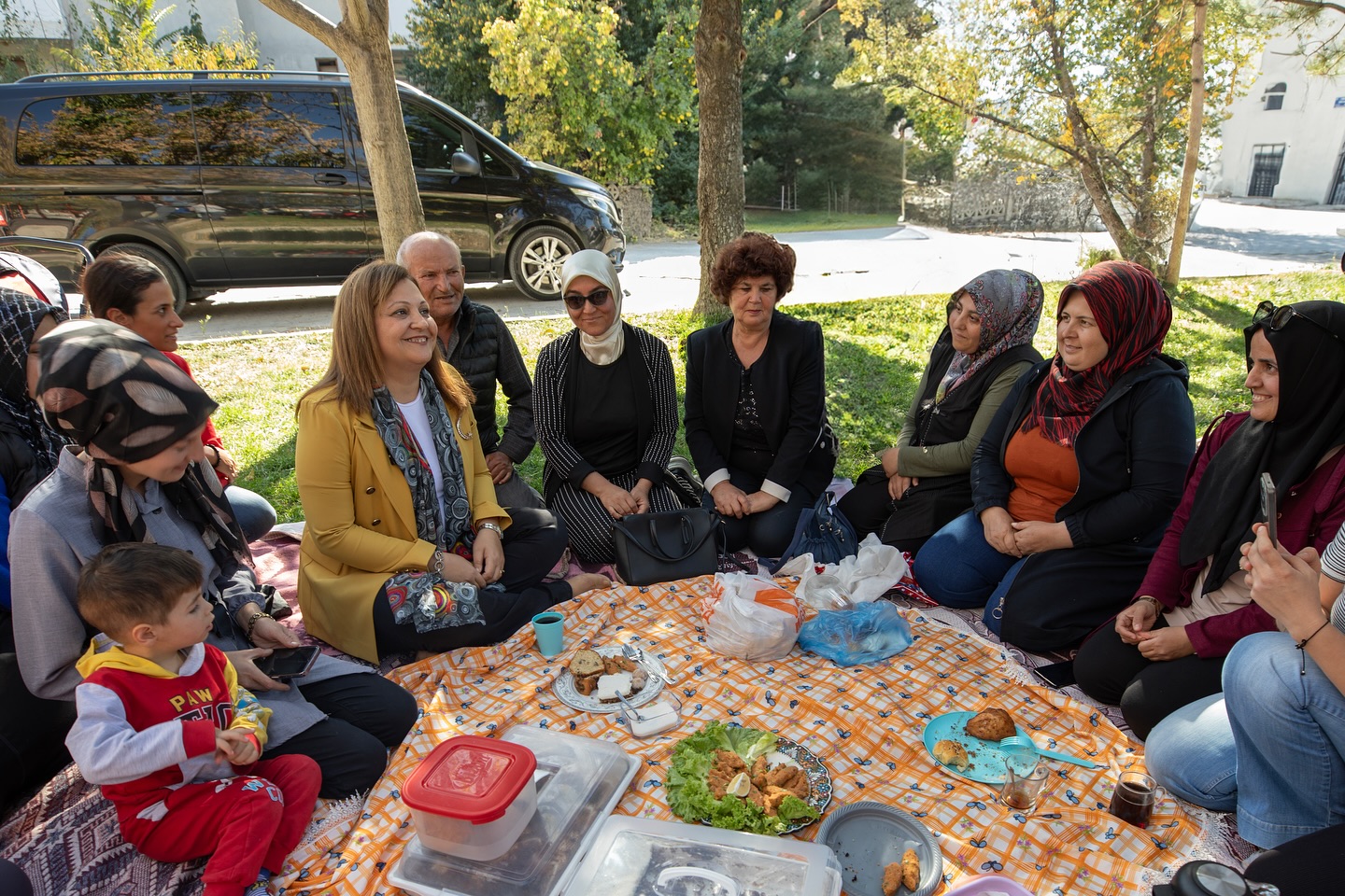 Mahalle İhtiyaçları Tespit Edildi, Kamelya Sözü Yerine Getirildi, Çay İçildi