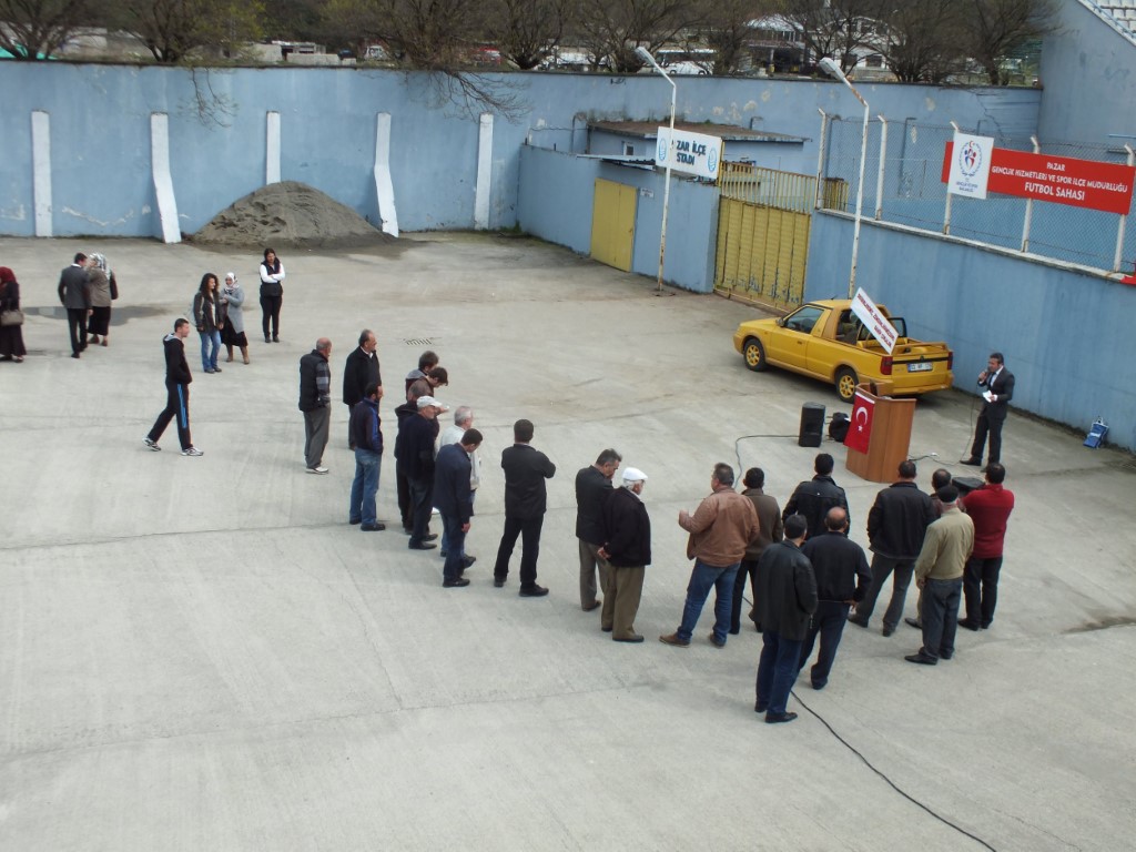 Dehşete düşüren olay!  Babasını öldürdü, annesini ve kardeşini bıçakladı