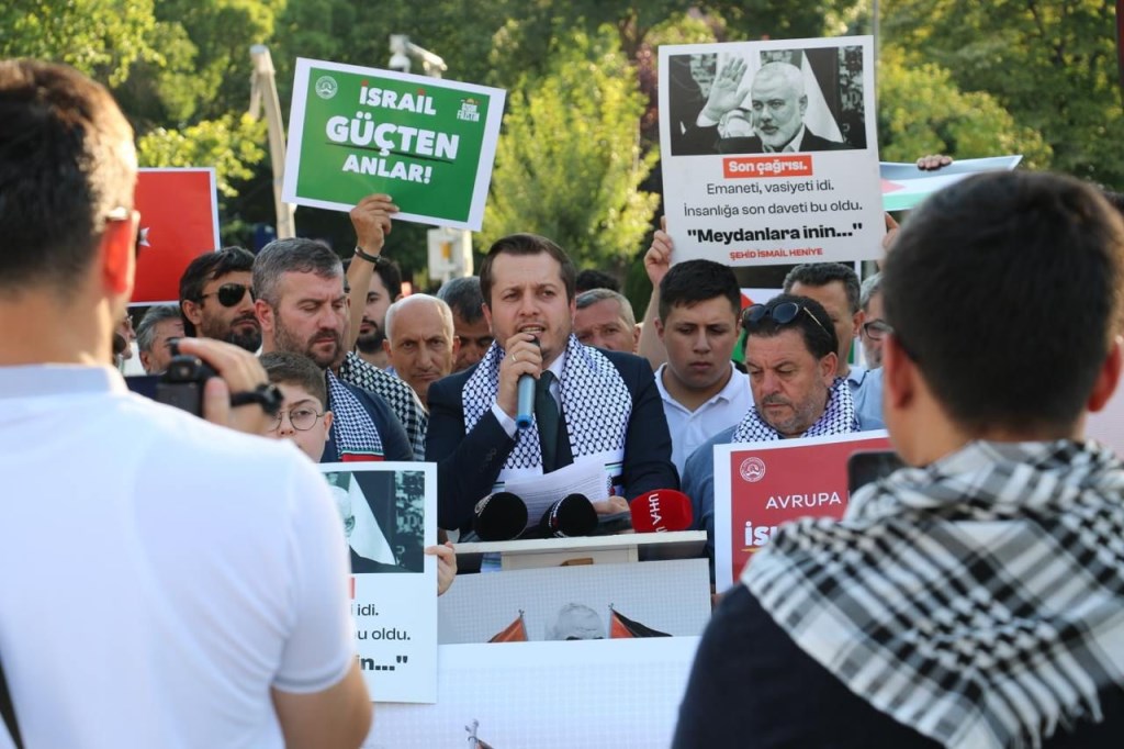 İSRAİL'E GİDEN GAZ VANALARINI VE ÜSLERİ KAPATALIM!