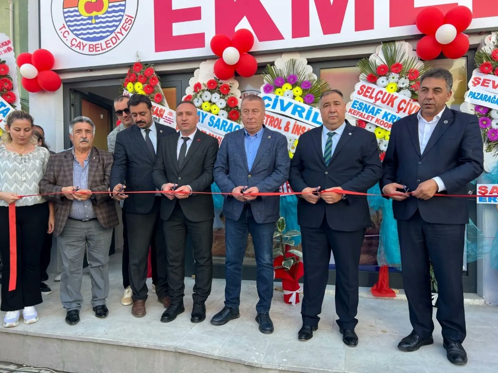MİLLETVEKİLİ OLGUN BELEDİYE EKMEK FIRINI AÇILIŞINA KATILDI