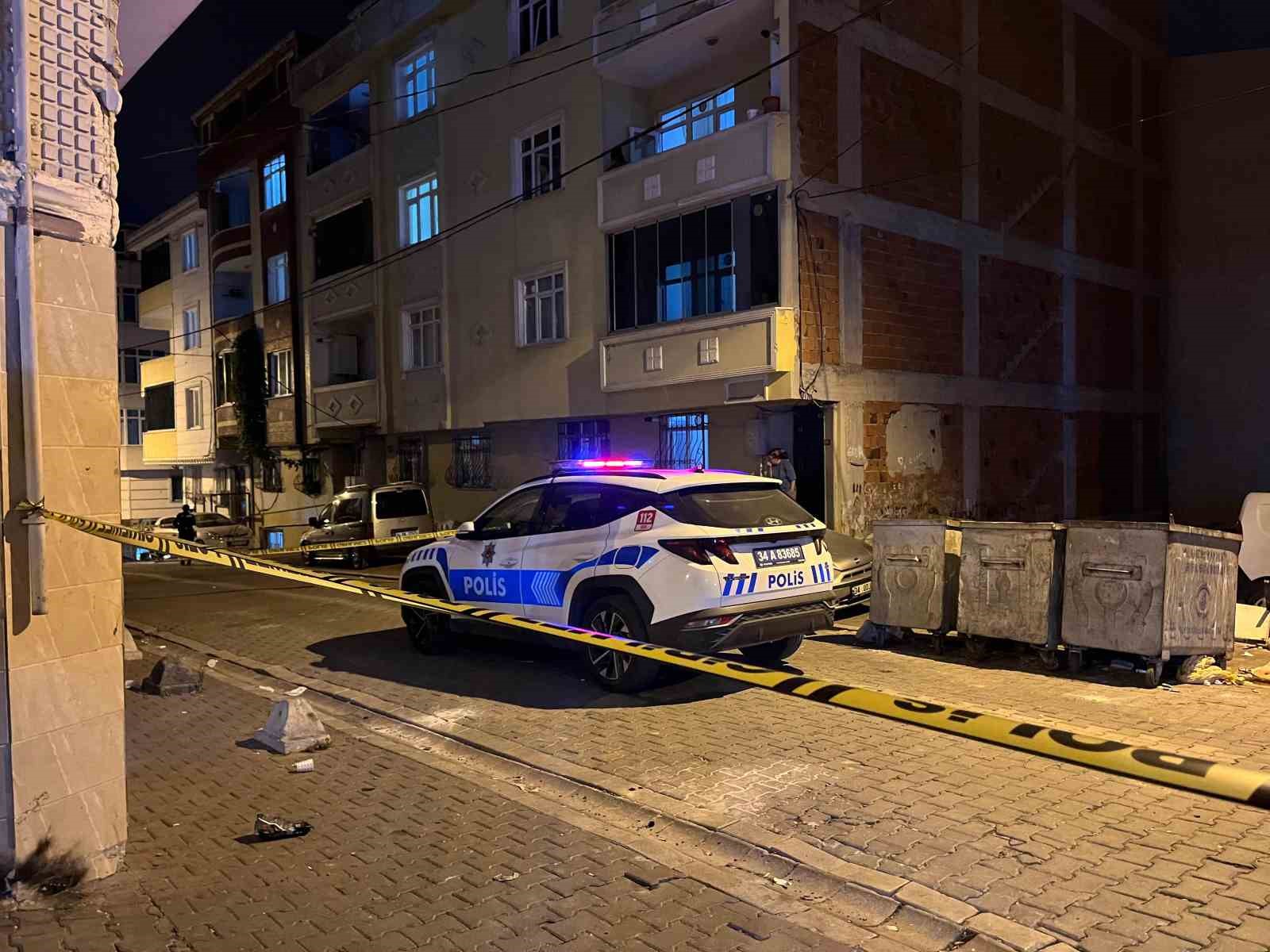 İki Aile Arasında Çıkan Kavgada Silahlar Konuştu: 3 Yaralı