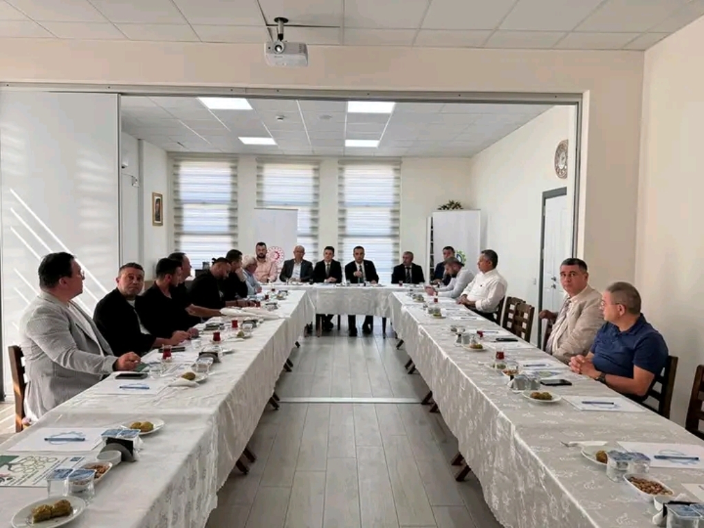 DAZKIRI OSB'DE FİRMALARLA GÜÇLÜ İŞBİRLİĞİ