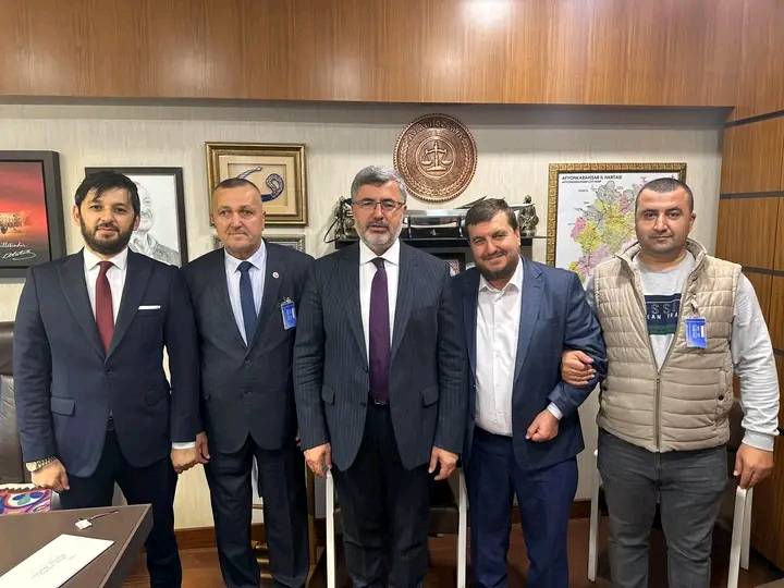 MİLLETVEKİLİ ÖZKAYA, MİMAR SİNAN VAKFI TEMSİLCİLERİNİ AĞIRLADI
