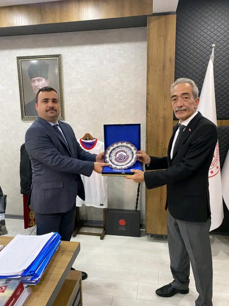 ÜSTÜN, İL NÜFUS MÜDÜRÜNÜ ZİYARET ETTİ